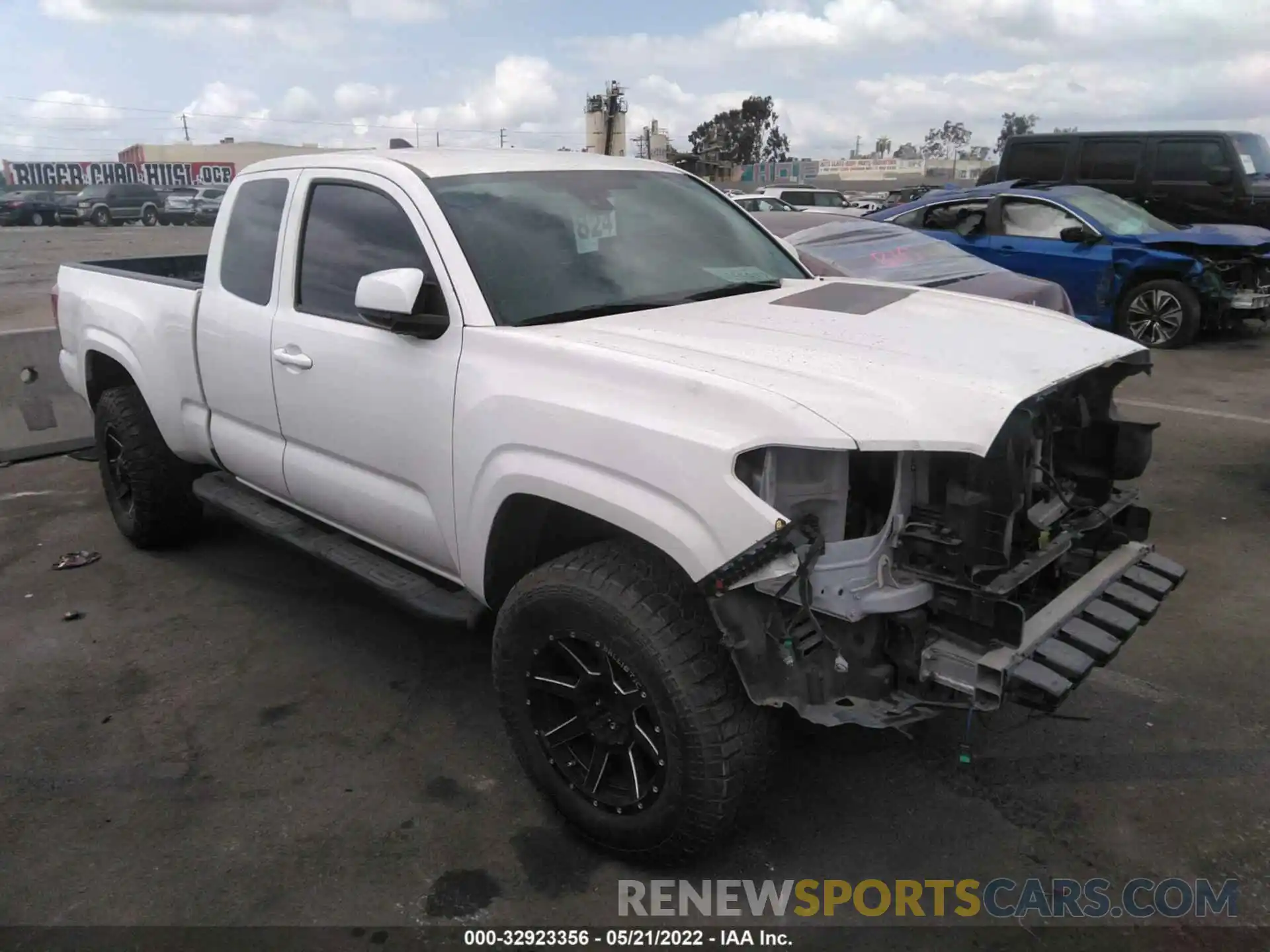 1 Photograph of a damaged car 3TYRX5GN4LT000672 TOYOTA TACOMA 2WD 2020