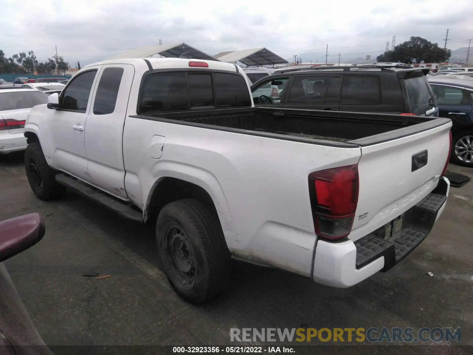 3 Photograph of a damaged car 3TYRX5GN4LT000672 TOYOTA TACOMA 2WD 2020