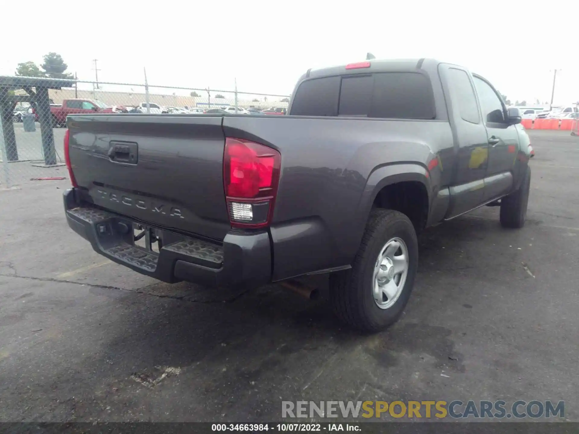 4 Photograph of a damaged car 3TYRX5GN5LT000261 TOYOTA TACOMA 2WD 2020