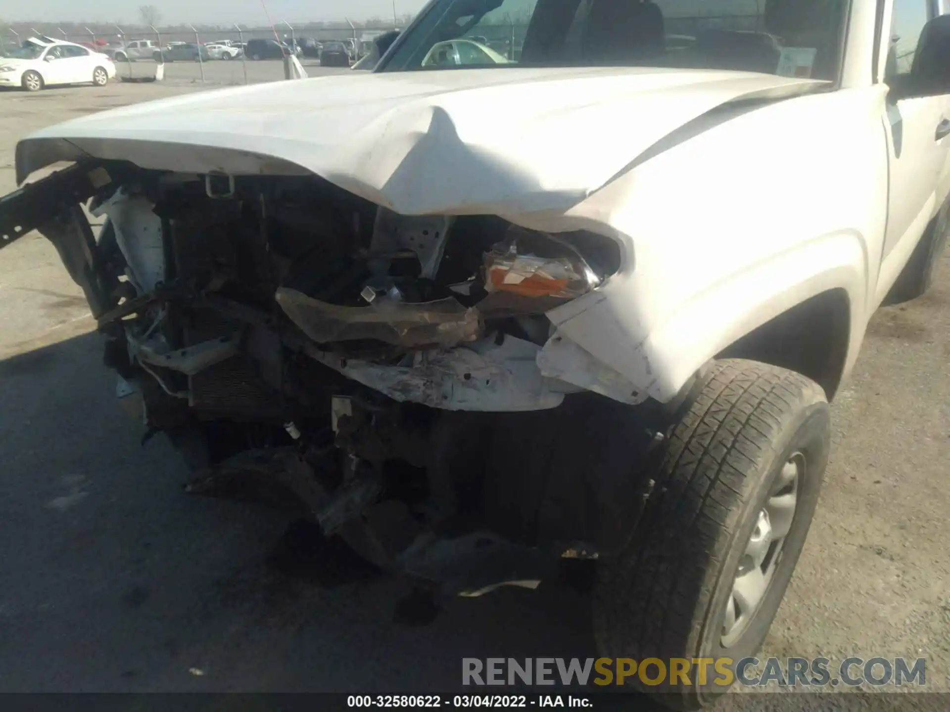 6 Photograph of a damaged car 3TYRX5GN6LT002312 TOYOTA TACOMA 2WD 2020