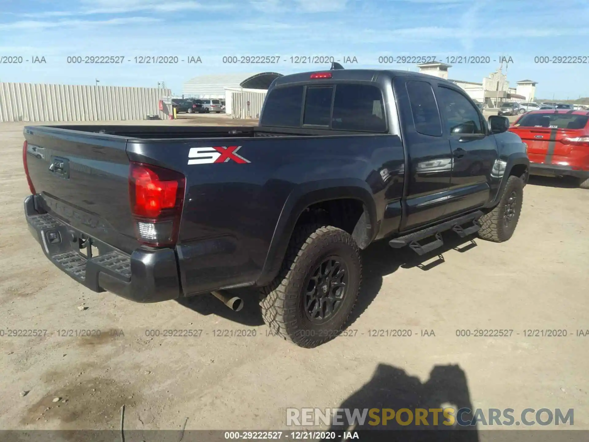 4 Фотография поврежденного автомобиля 3TYRX5GN8LT003722 TOYOTA TACOMA 2WD 2020