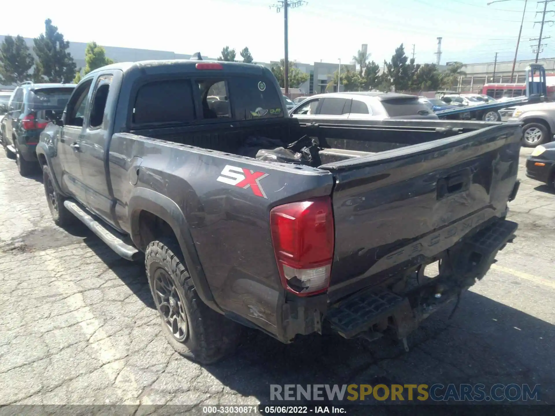 3 Фотография поврежденного автомобиля 3TYRX5GN9LT000215 TOYOTA TACOMA 2WD 2020