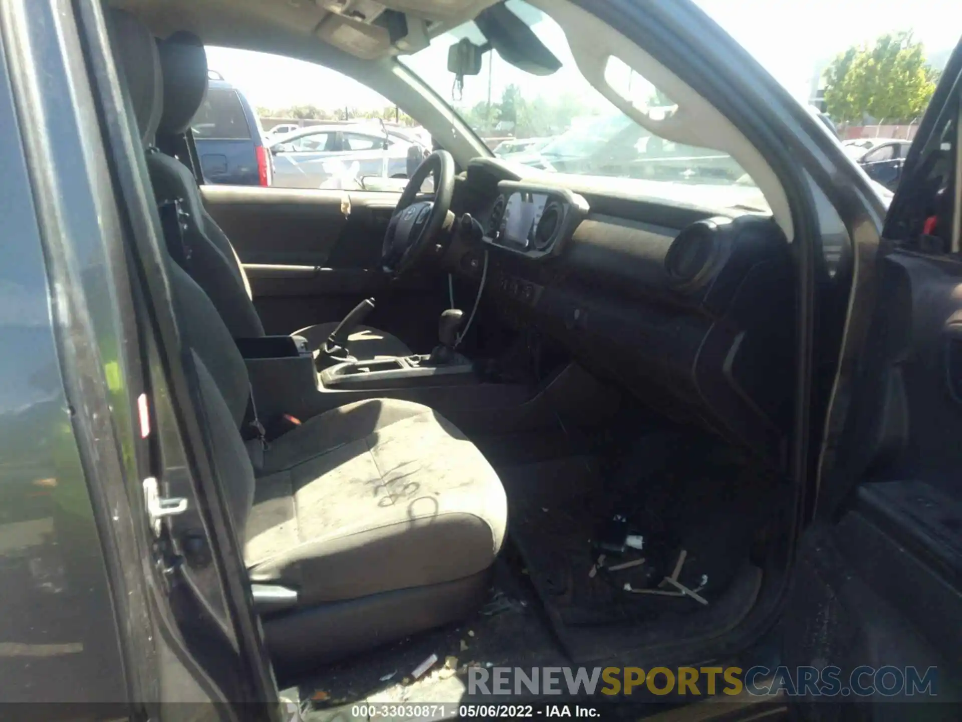 5 Photograph of a damaged car 3TYRX5GN9LT000215 TOYOTA TACOMA 2WD 2020