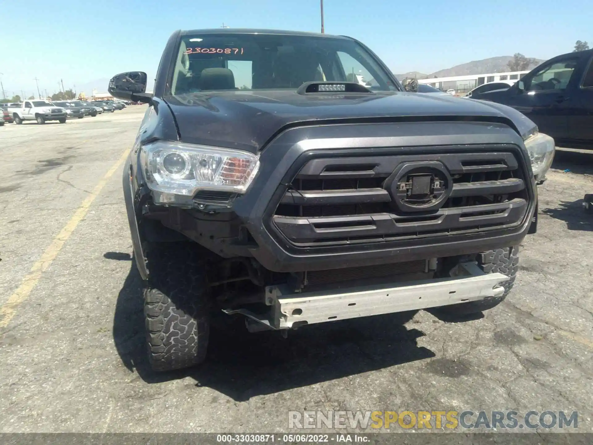 6 Photograph of a damaged car 3TYRX5GN9LT000215 TOYOTA TACOMA 2WD 2020