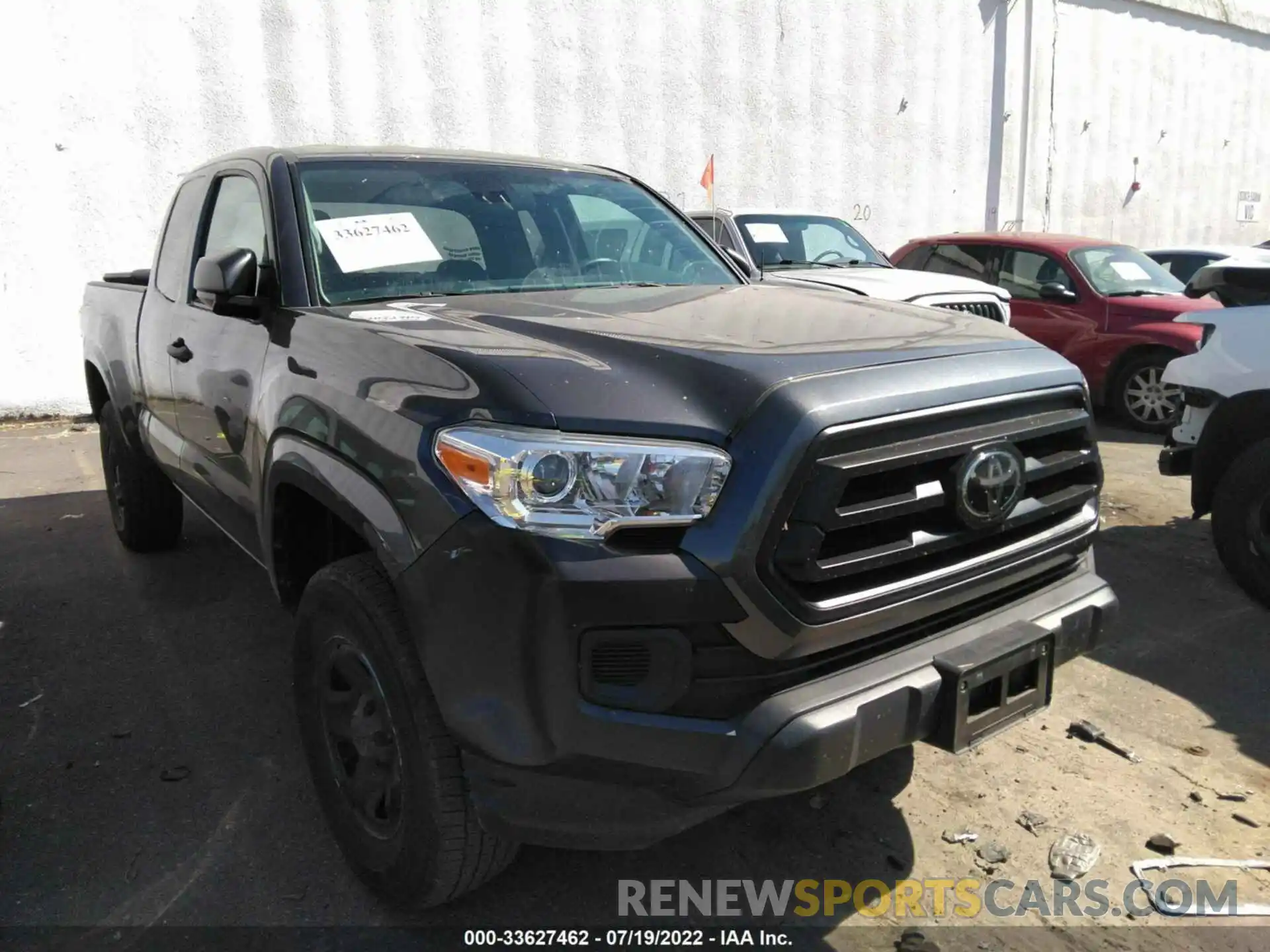 1 Photograph of a damaged car 3TYRX5GNXLT002295 TOYOTA TACOMA 2WD 2020