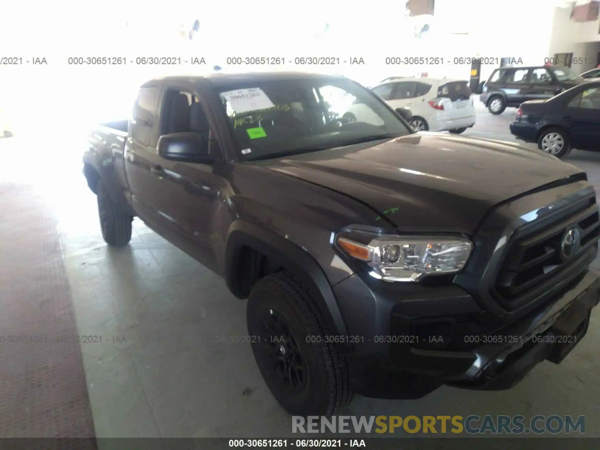 1 Photograph of a damaged car 3TYRZ5CN9LT000506 TOYOTA TACOMA 2WD 2020