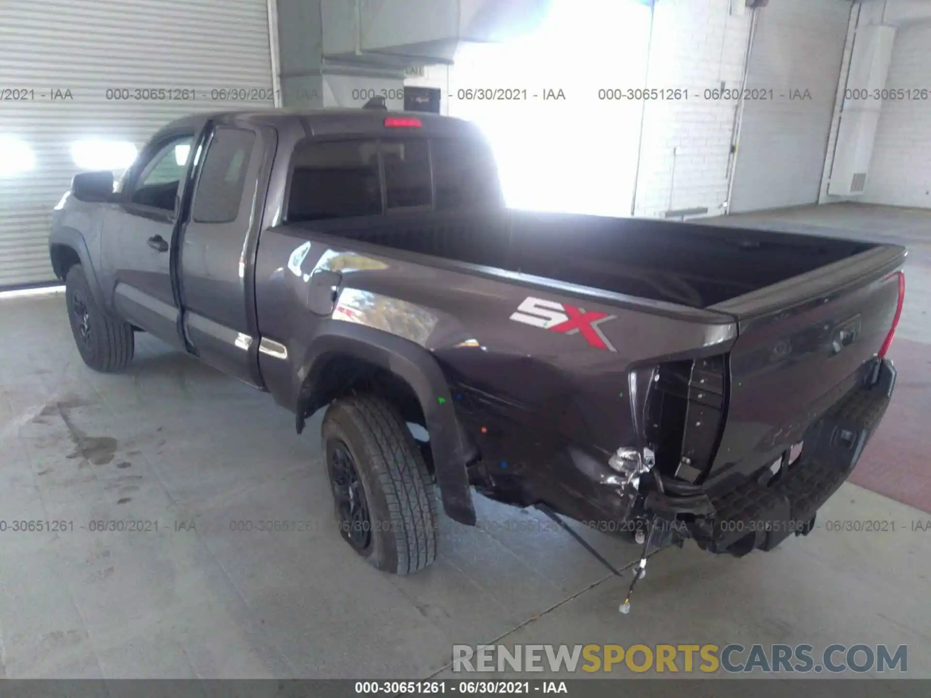 3 Photograph of a damaged car 3TYRZ5CN9LT000506 TOYOTA TACOMA 2WD 2020