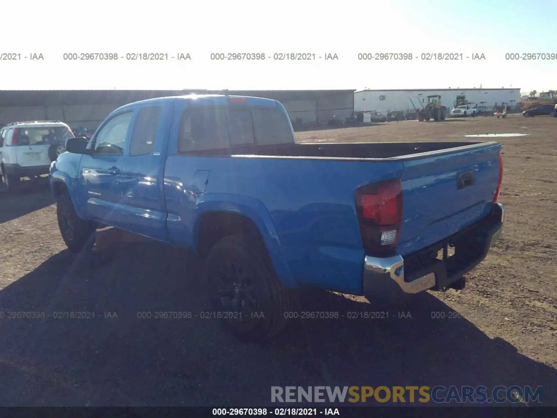 3 Photograph of a damaged car 3TYRZ5CNXLT002040 TOYOTA TACOMA 2WD 2020