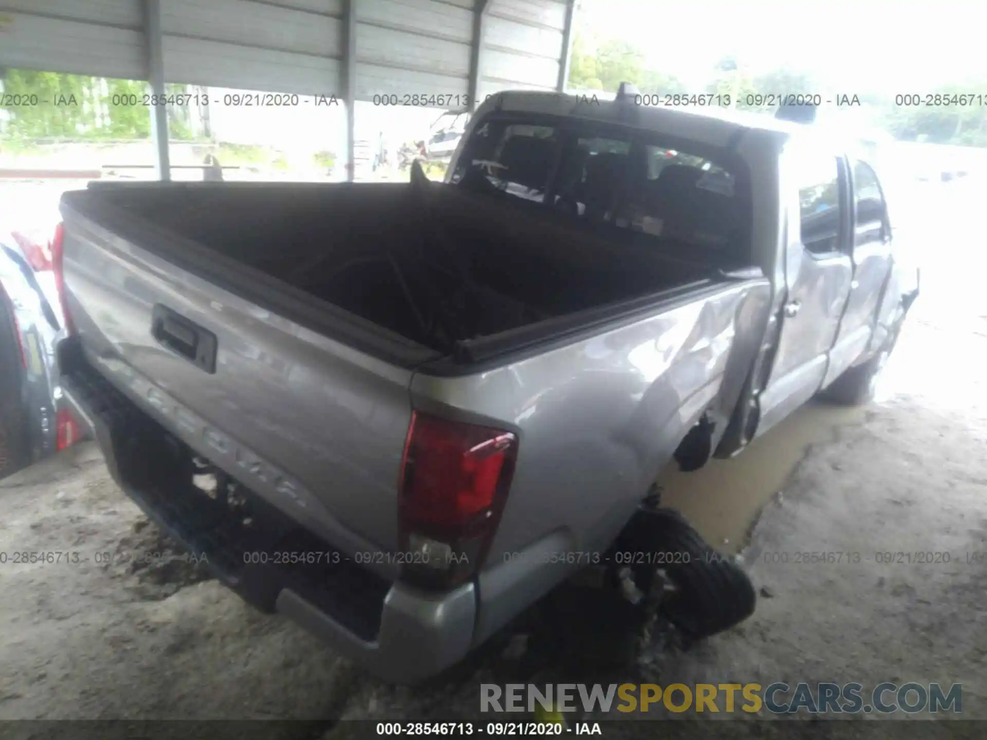 4 Photograph of a damaged car 5TFAX5GN0LX173401 TOYOTA TACOMA 2WD 2020