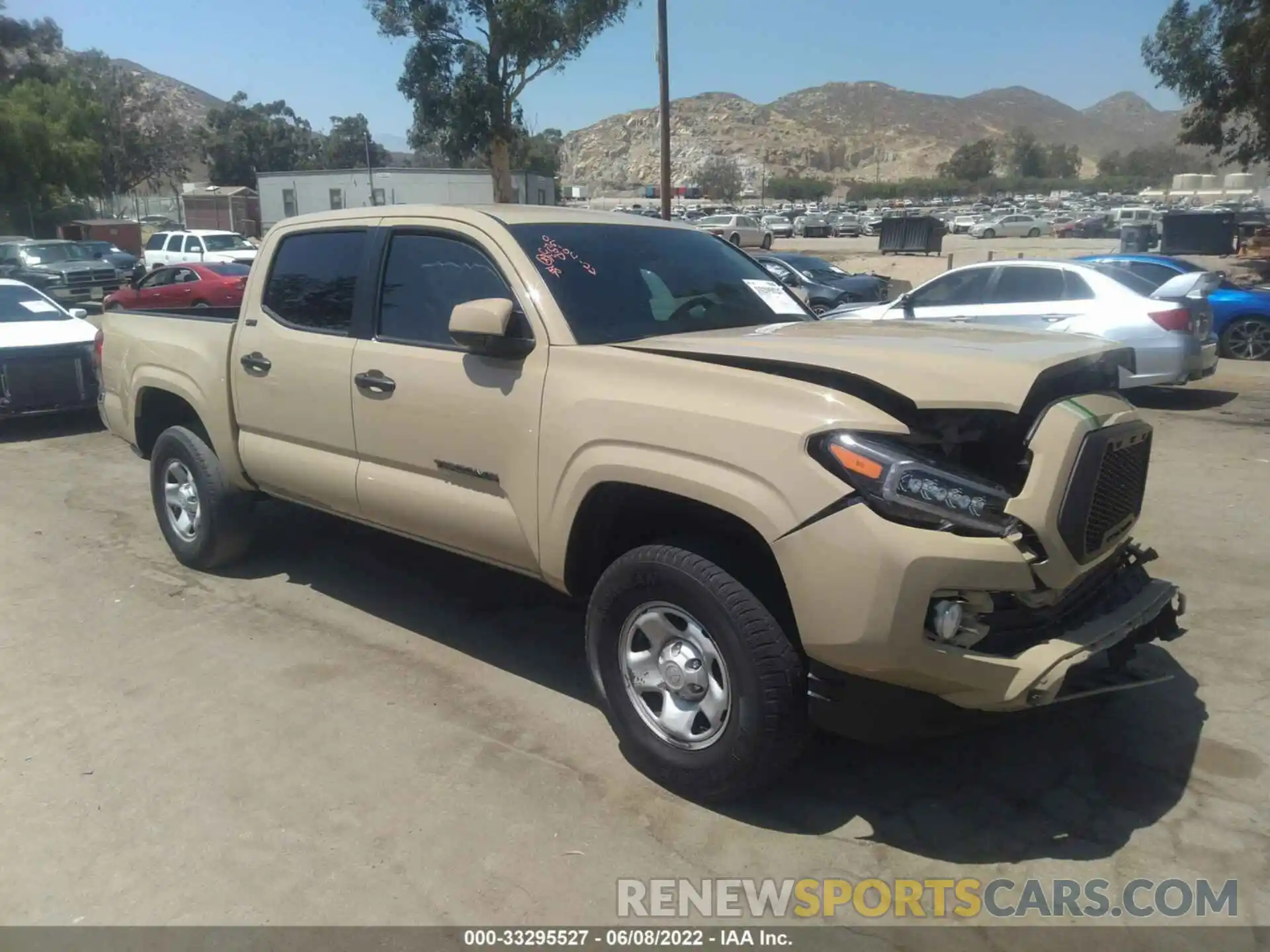 1 Photograph of a damaged car 5TFAX5GN0LX173513 TOYOTA TACOMA 2WD 2020