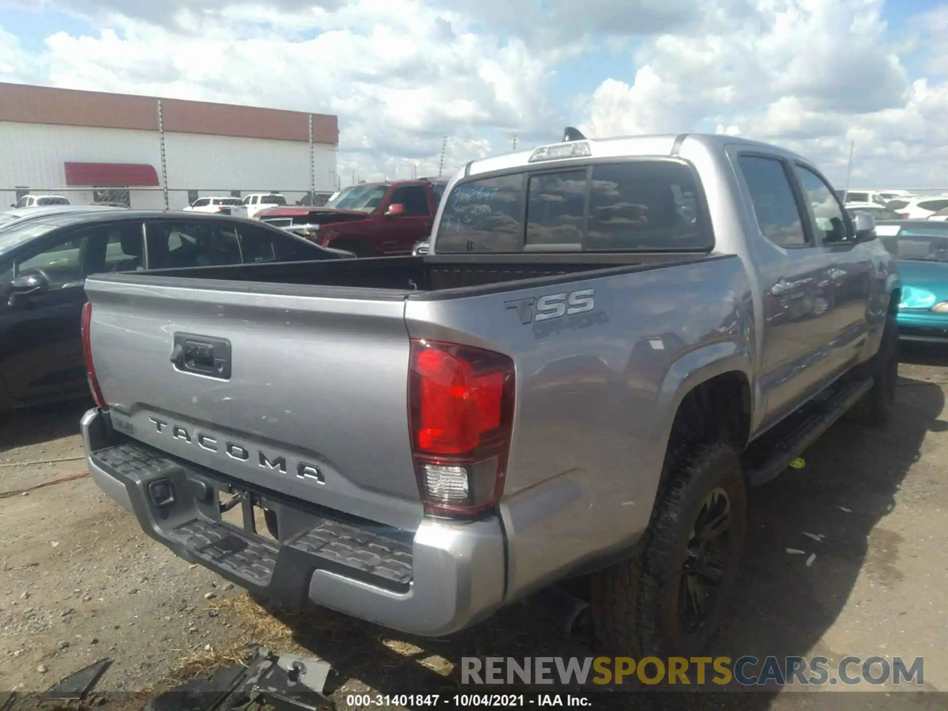 4 Photograph of a damaged car 5TFAX5GN0LX185578 TOYOTA TACOMA 2WD 2020