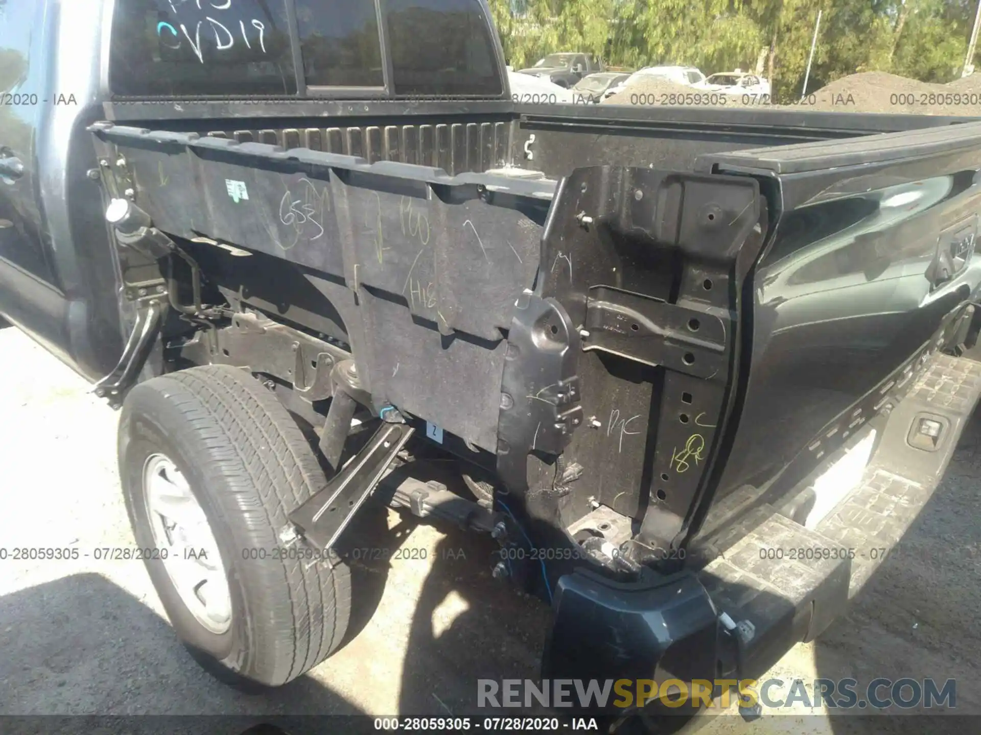 6 Photograph of a damaged car 5TFAX5GN1LX177313 TOYOTA TACOMA 2WD 2020