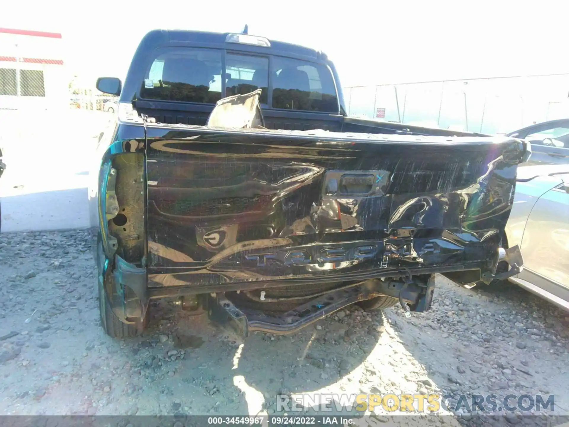 6 Photograph of a damaged car 5TFAX5GN1LX182396 TOYOTA TACOMA 2WD 2020