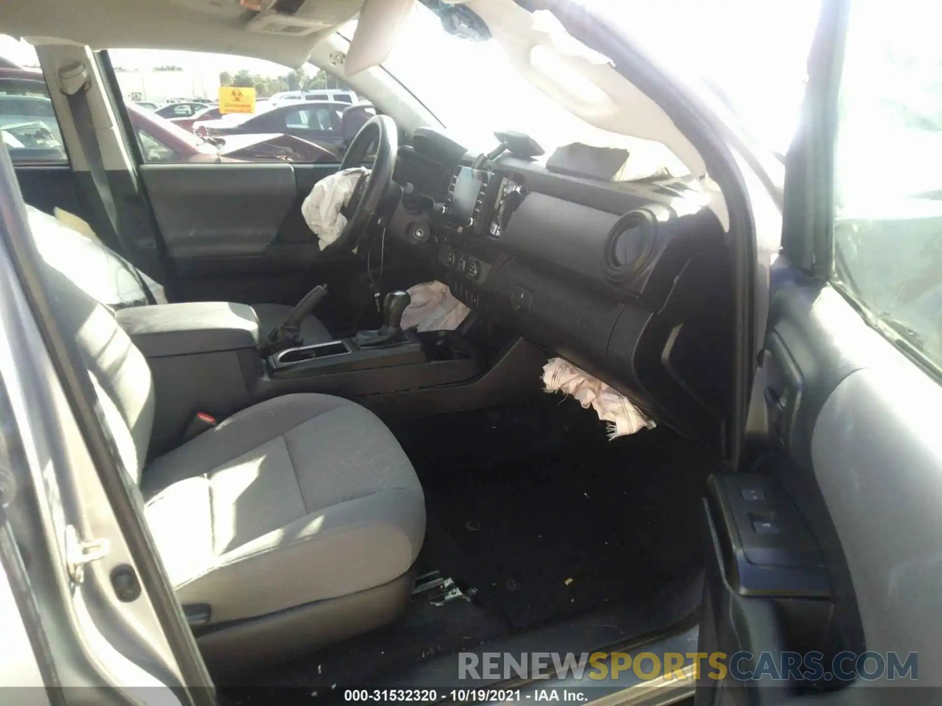 5 Photograph of a damaged car 5TFAX5GN1LX183791 TOYOTA TACOMA 2WD 2020