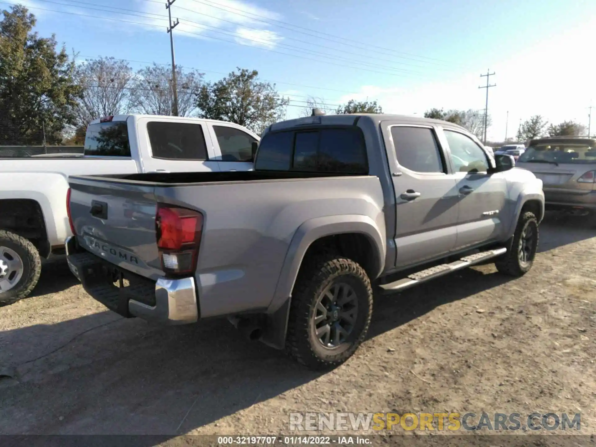 4 Photograph of a damaged car 5TFAX5GN2LX188353 TOYOTA TACOMA 2WD 2020