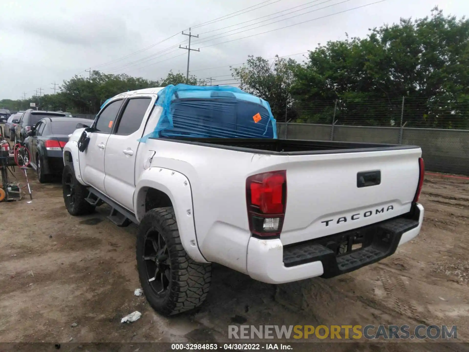 3 Photograph of a damaged car 5TFAX5GN3LX166264 TOYOTA TACOMA 2WD 2020