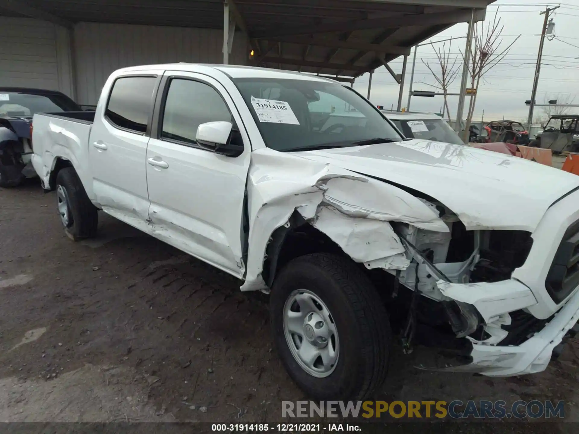 6 Photograph of a damaged car 5TFAX5GN3LX168743 TOYOTA TACOMA 2WD 2020