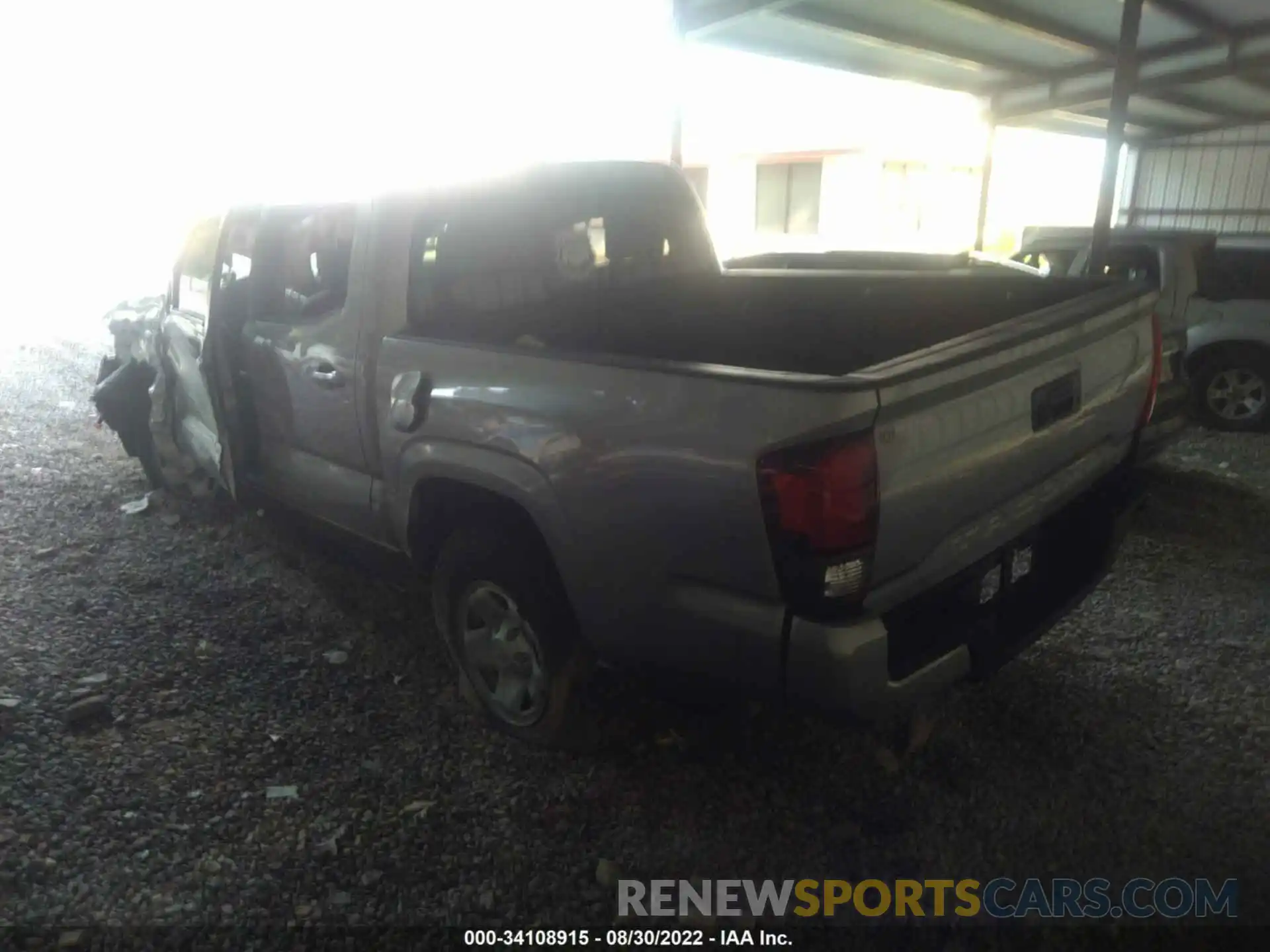 3 Фотография поврежденного автомобиля 5TFAX5GN3LX172646 TOYOTA TACOMA 2WD 2020