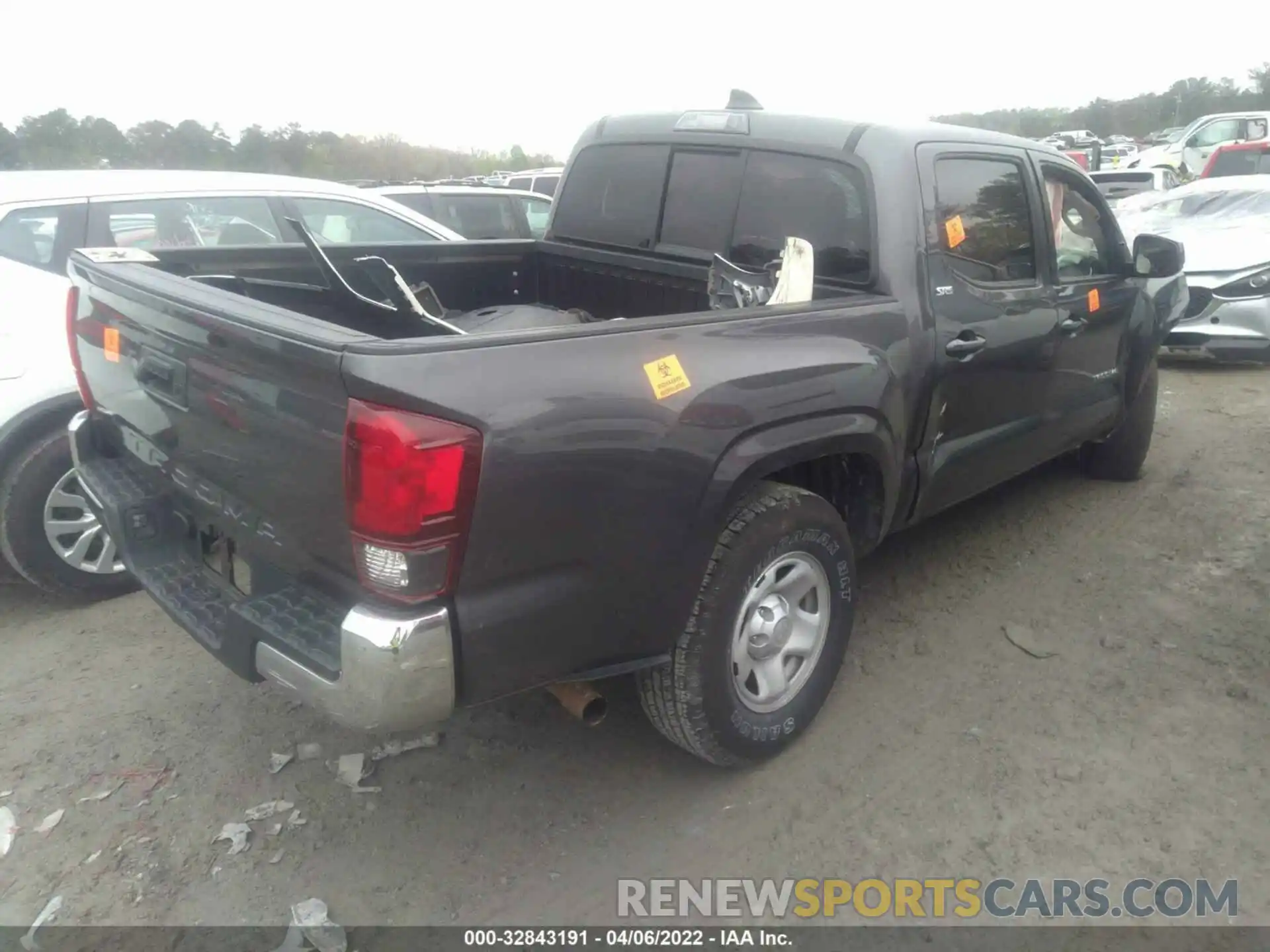 4 Photograph of a damaged car 5TFAX5GN3LX178284 TOYOTA TACOMA 2WD 2020