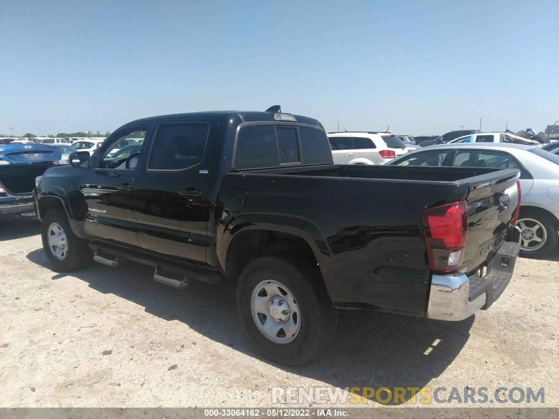 3 Photograph of a damaged car 5TFAX5GN3LX182660 TOYOTA TACOMA 2WD 2020