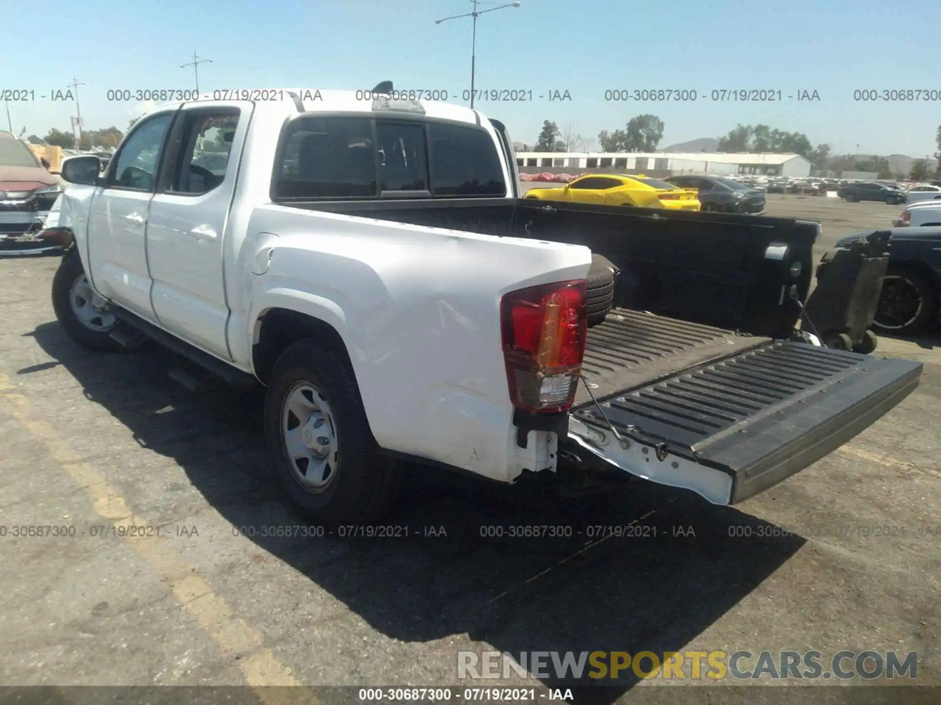 3 Photograph of a damaged car 5TFAX5GN3LX184862 TOYOTA TACOMA 2WD 2020