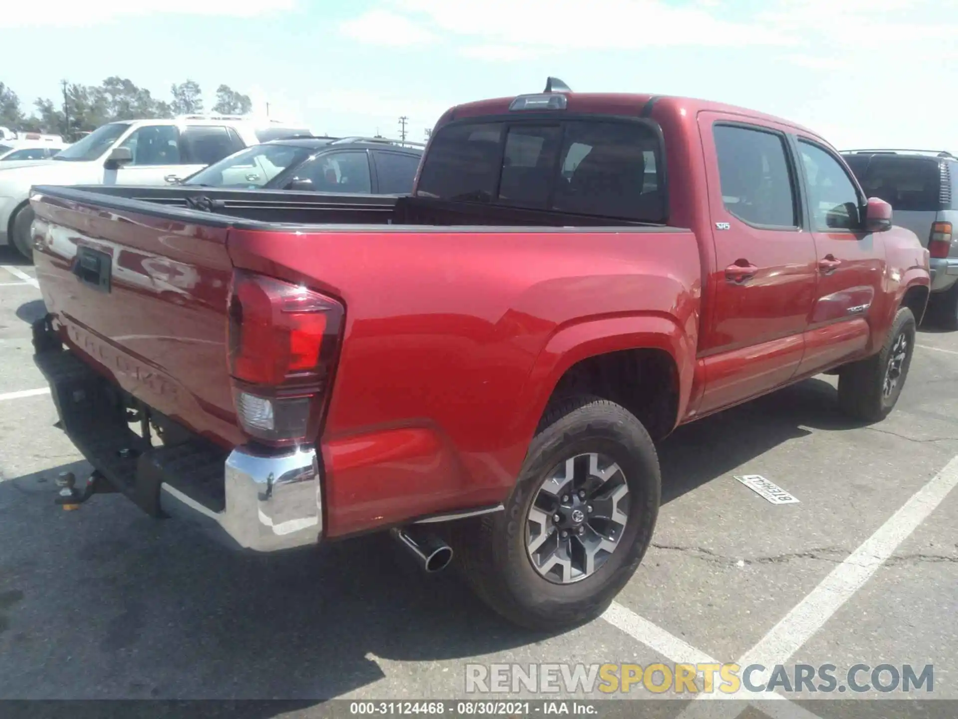 4 Photograph of a damaged car 5TFAX5GN3LX185025 TOYOTA TACOMA 2WD 2020