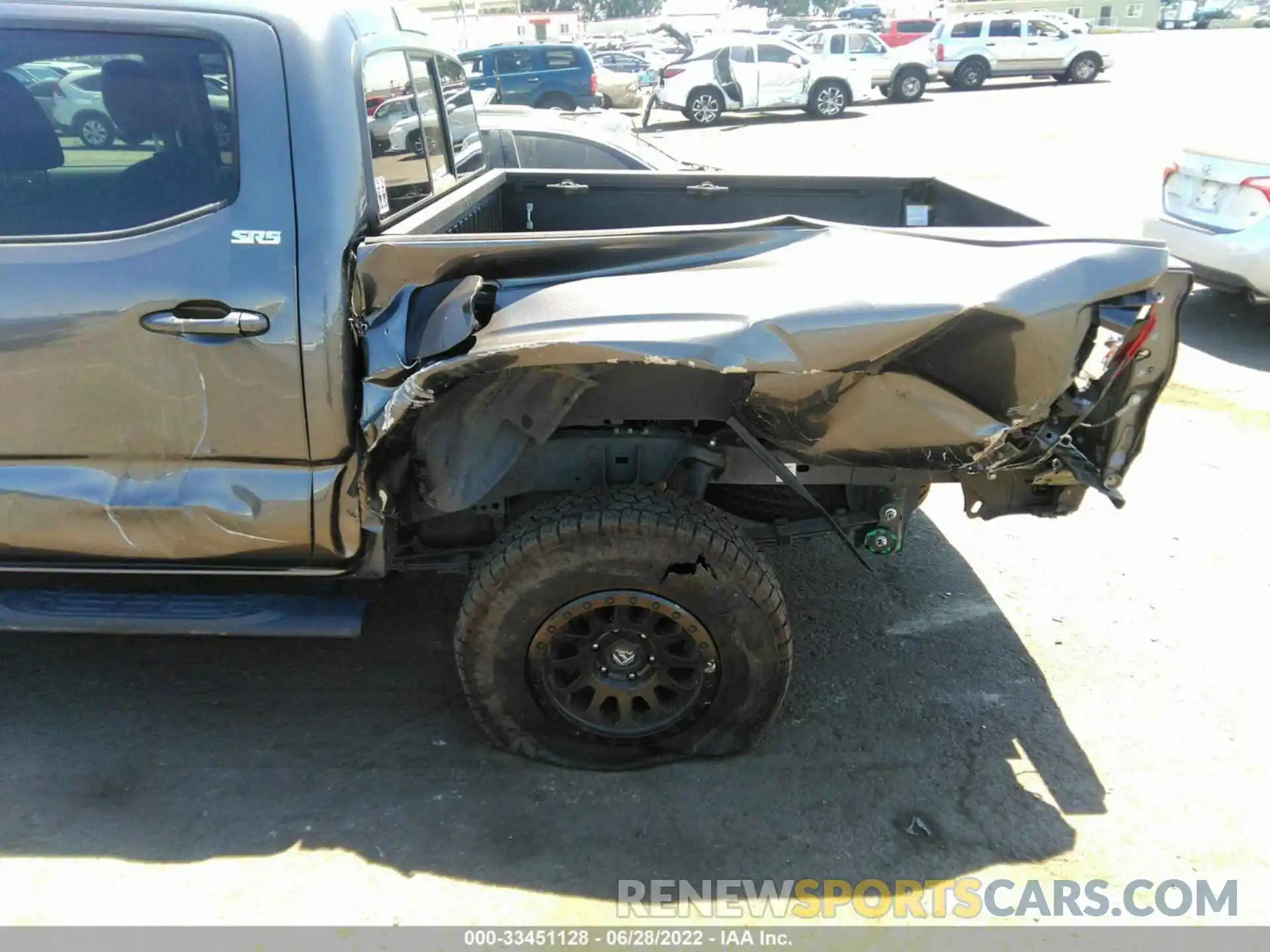 6 Photograph of a damaged car 5TFAX5GN4LX166581 TOYOTA TACOMA 2WD 2020