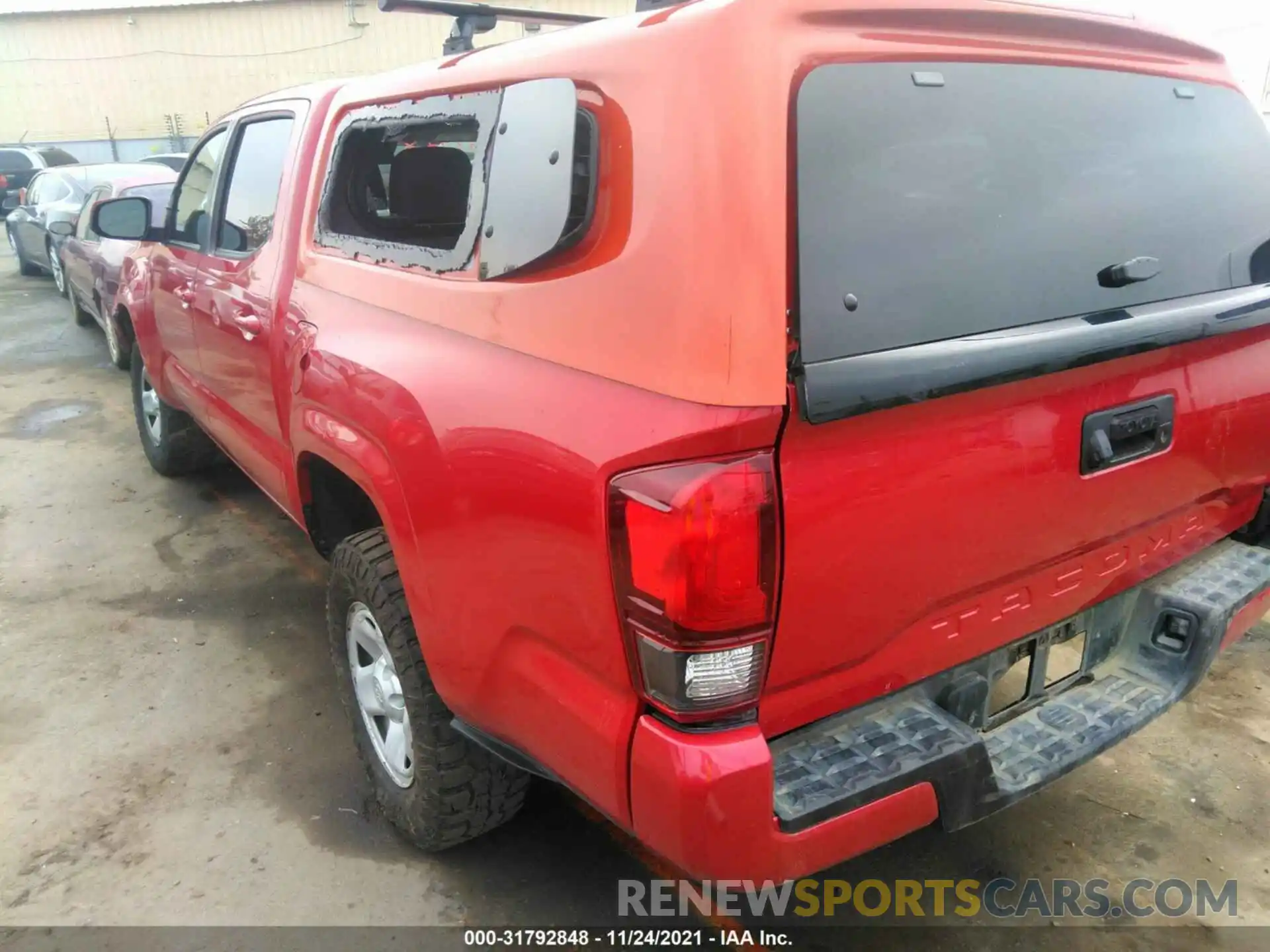 3 Photograph of a damaged car 5TFAX5GN4LX166855 TOYOTA TACOMA 2WD 2020