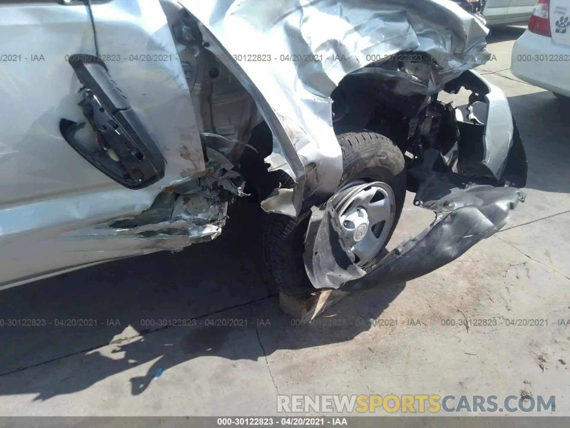 6 Photograph of a damaged car 5TFAX5GN4LX168654 TOYOTA TACOMA 2WD 2020