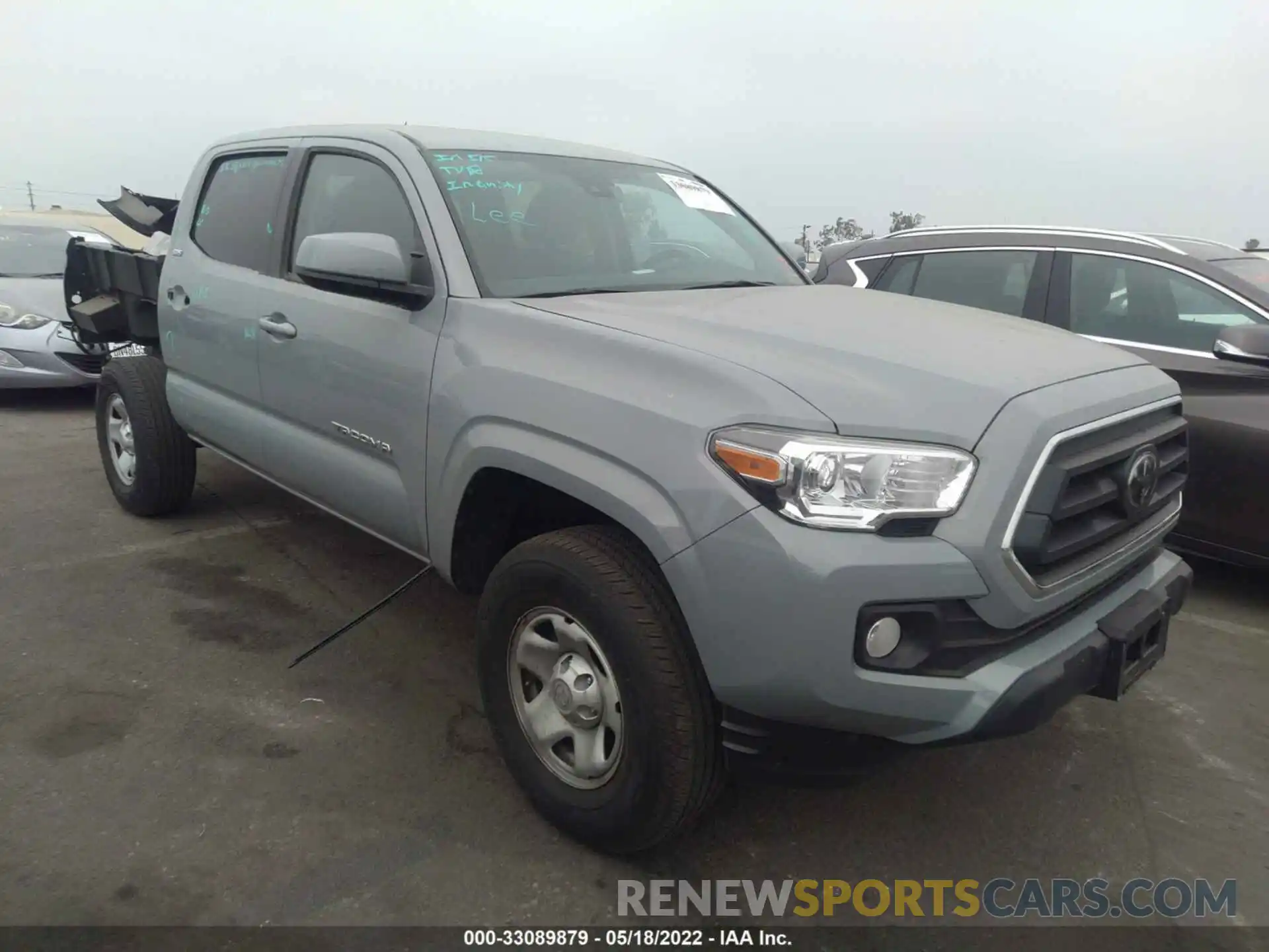 1 Photograph of a damaged car 5TFAX5GN4LX173305 TOYOTA TACOMA 2WD 2020