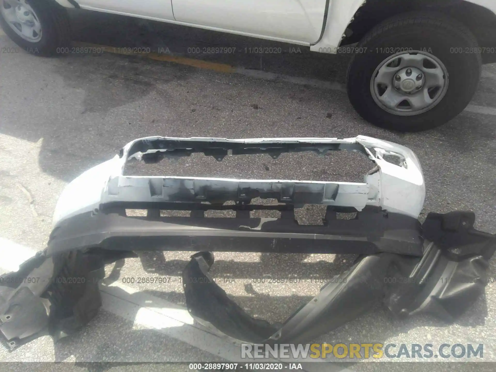 12 Photograph of a damaged car 5TFAX5GN4LX176074 TOYOTA TACOMA 2WD 2020