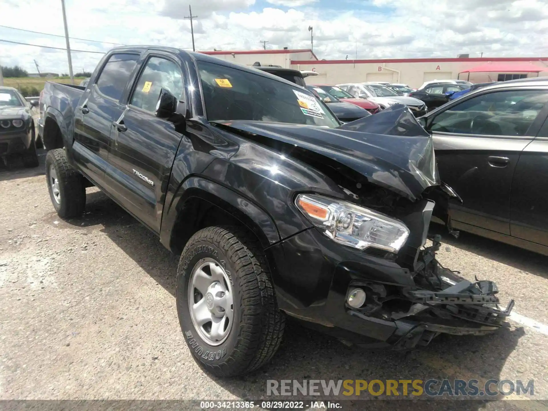 1 Photograph of a damaged car 5TFAX5GN4LX179329 TOYOTA TACOMA 2WD 2020