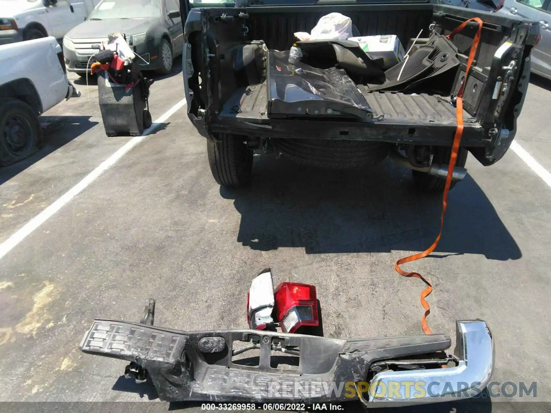 12 Photograph of a damaged car 5TFAX5GN4LX186264 TOYOTA TACOMA 2WD 2020