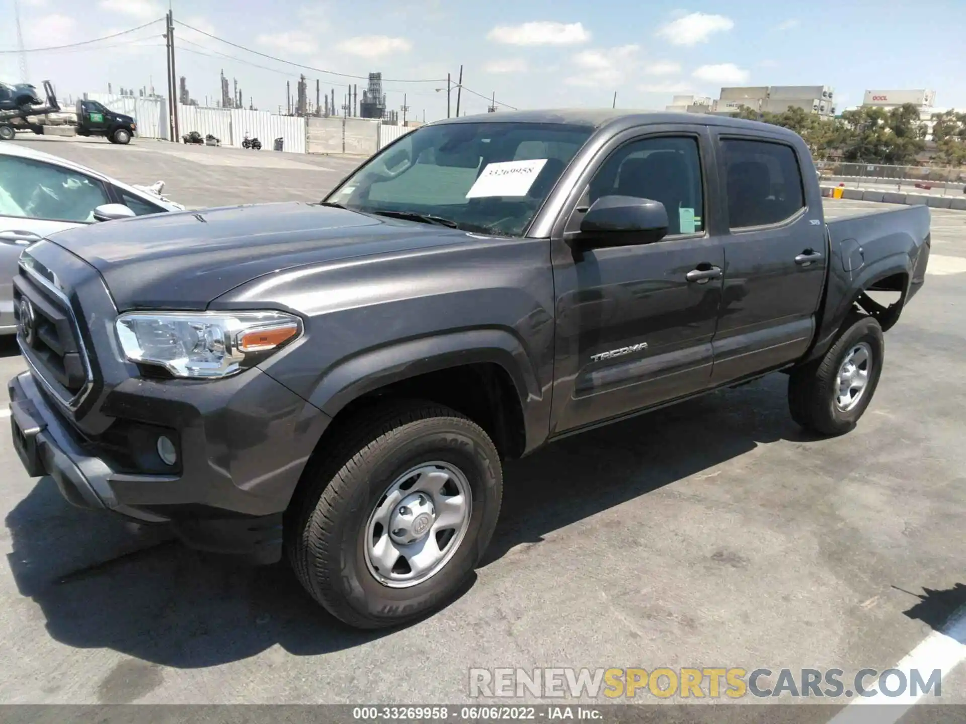 2 Photograph of a damaged car 5TFAX5GN4LX186264 TOYOTA TACOMA 2WD 2020