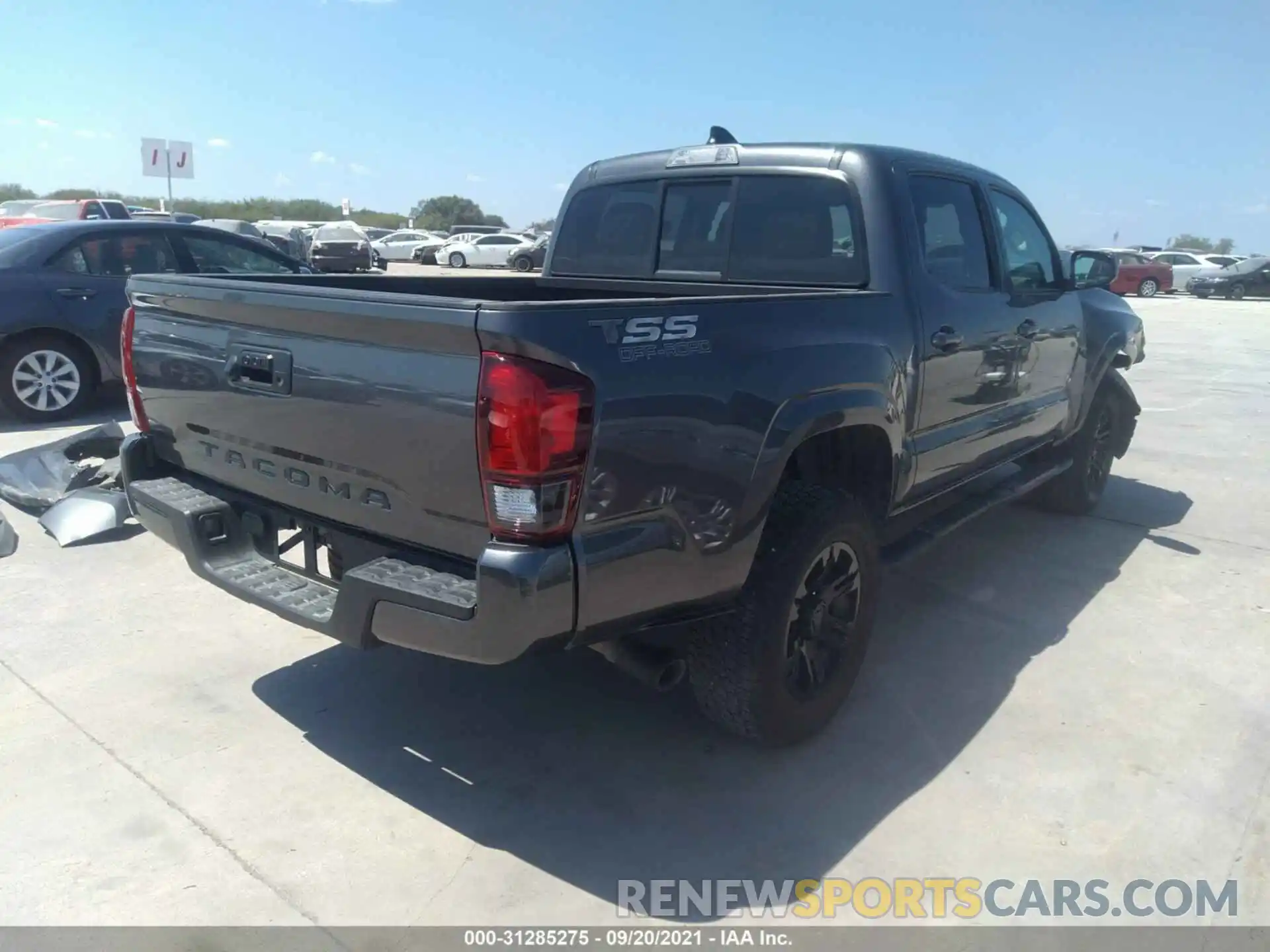 4 Photograph of a damaged car 5TFAX5GN4LX186670 TOYOTA TACOMA 2WD 2020