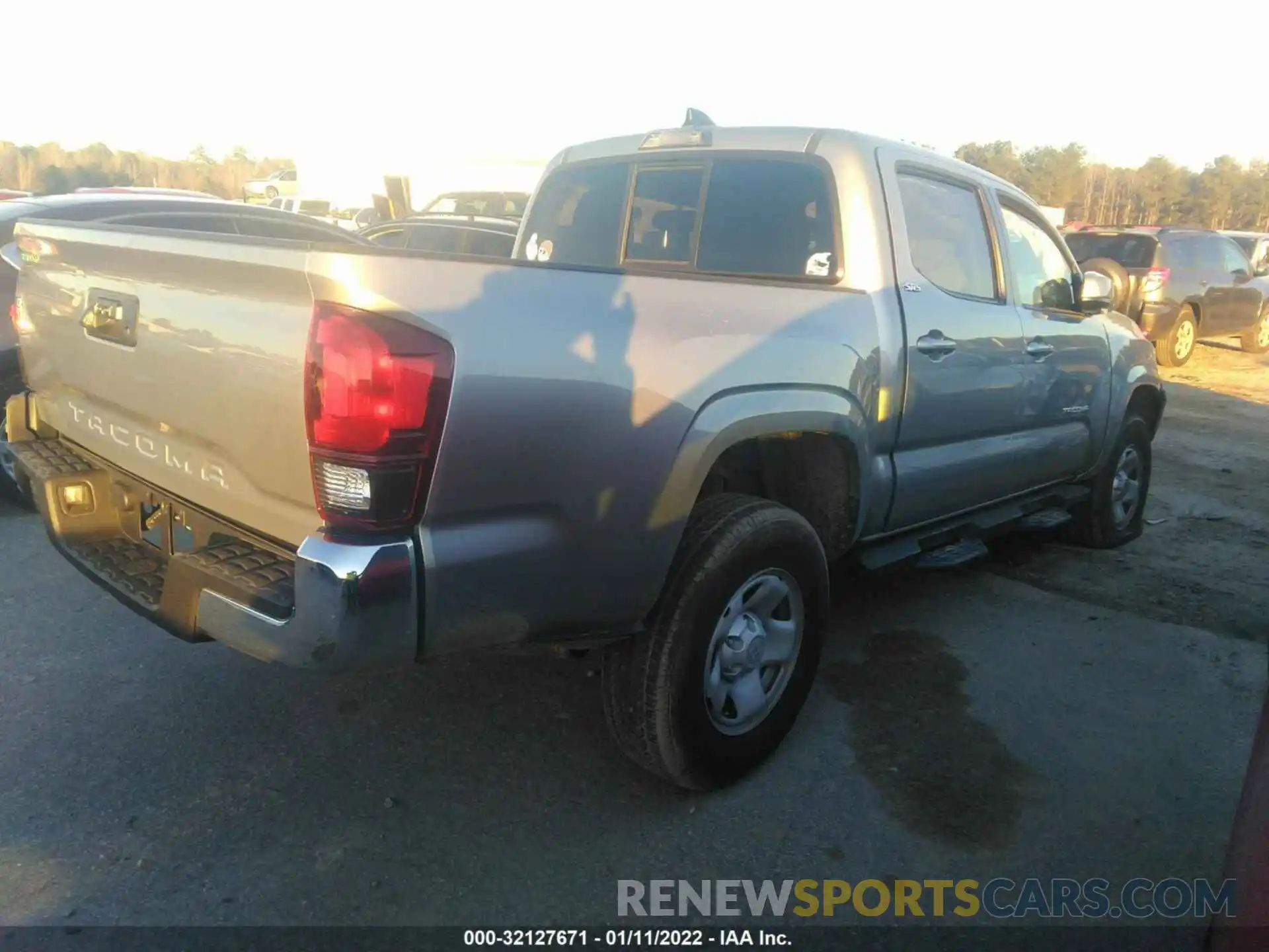 4 Photograph of a damaged car 5TFAX5GN4LX187916 TOYOTA TACOMA 2WD 2020