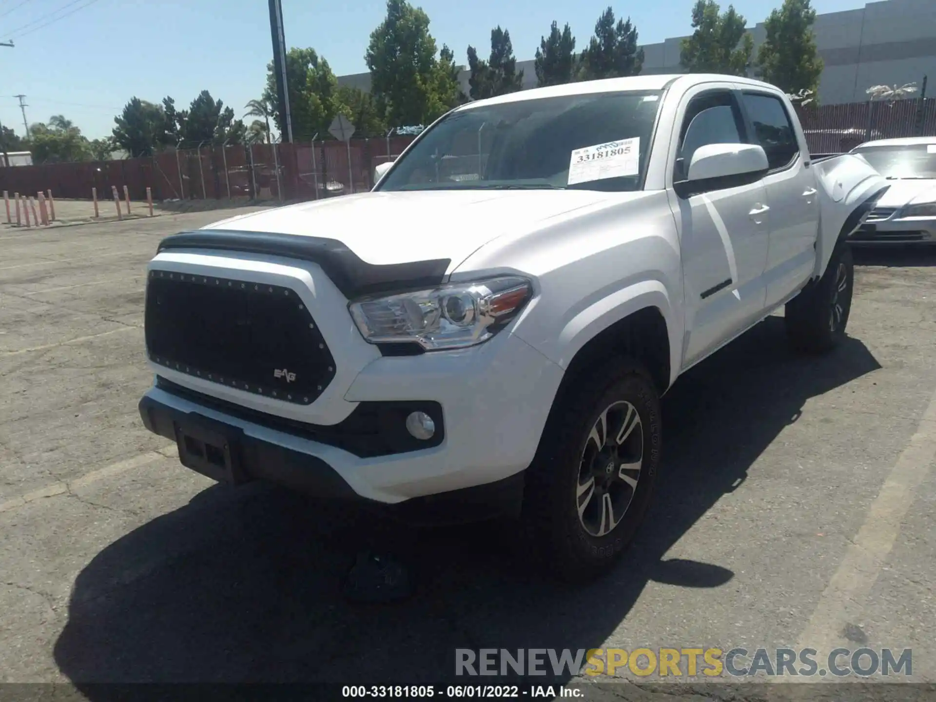 2 Photograph of a damaged car 5TFAX5GN5LX171014 TOYOTA TACOMA 2WD 2020