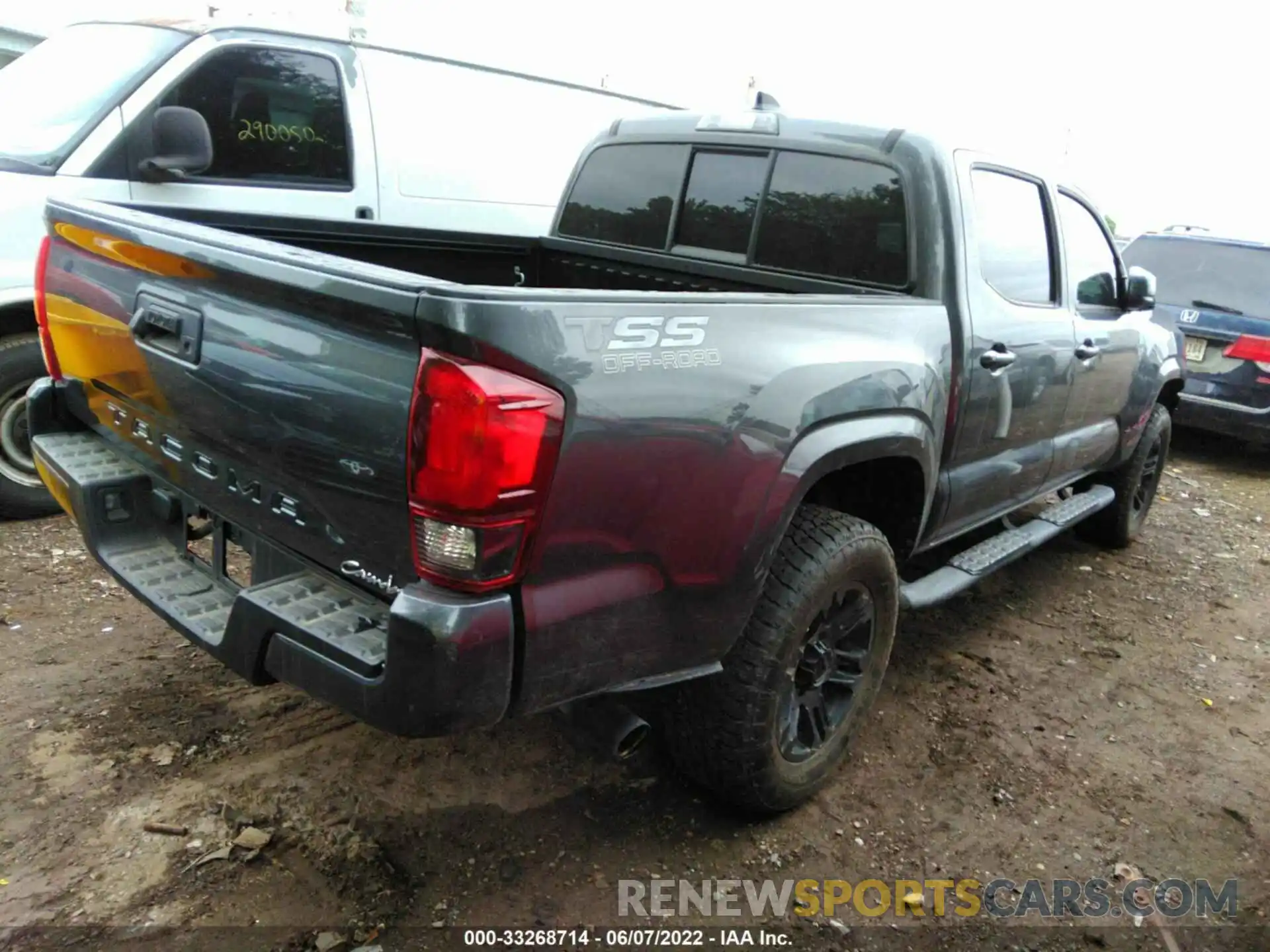 4 Photograph of a damaged car 5TFAX5GN5LX174818 TOYOTA TACOMA 2WD 2020