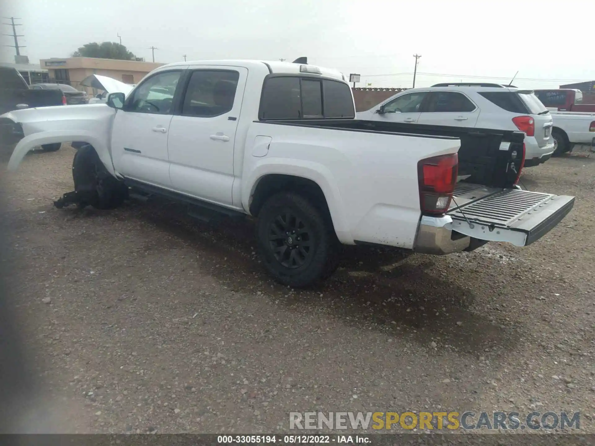 3 Photograph of a damaged car 5TFAX5GN5LX188685 TOYOTA TACOMA 2WD 2020