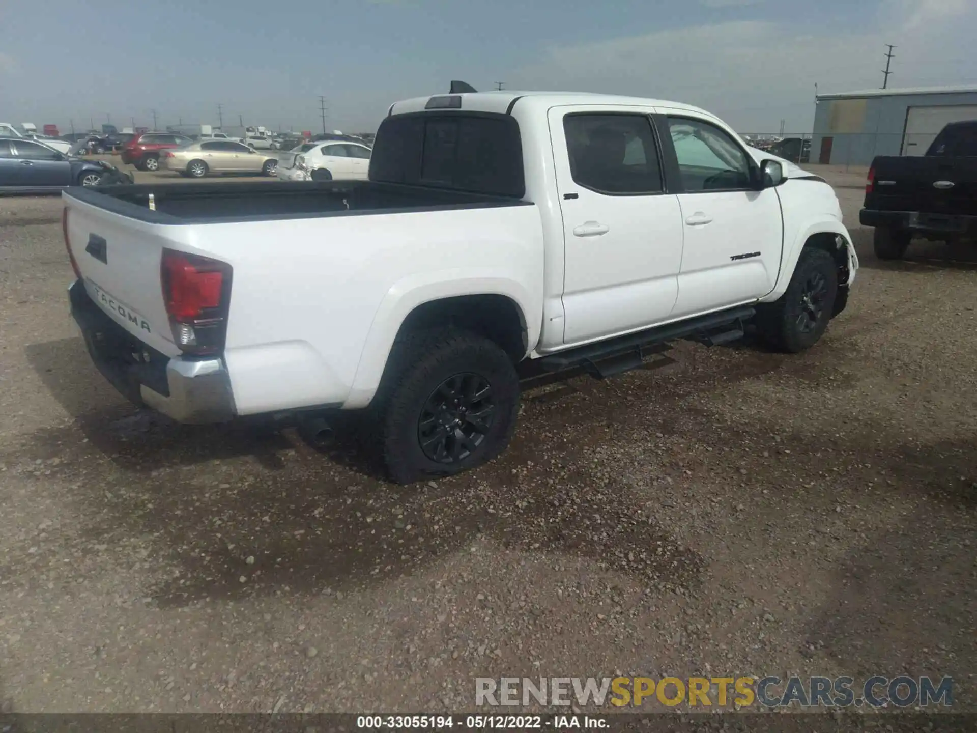 4 Photograph of a damaged car 5TFAX5GN5LX188685 TOYOTA TACOMA 2WD 2020