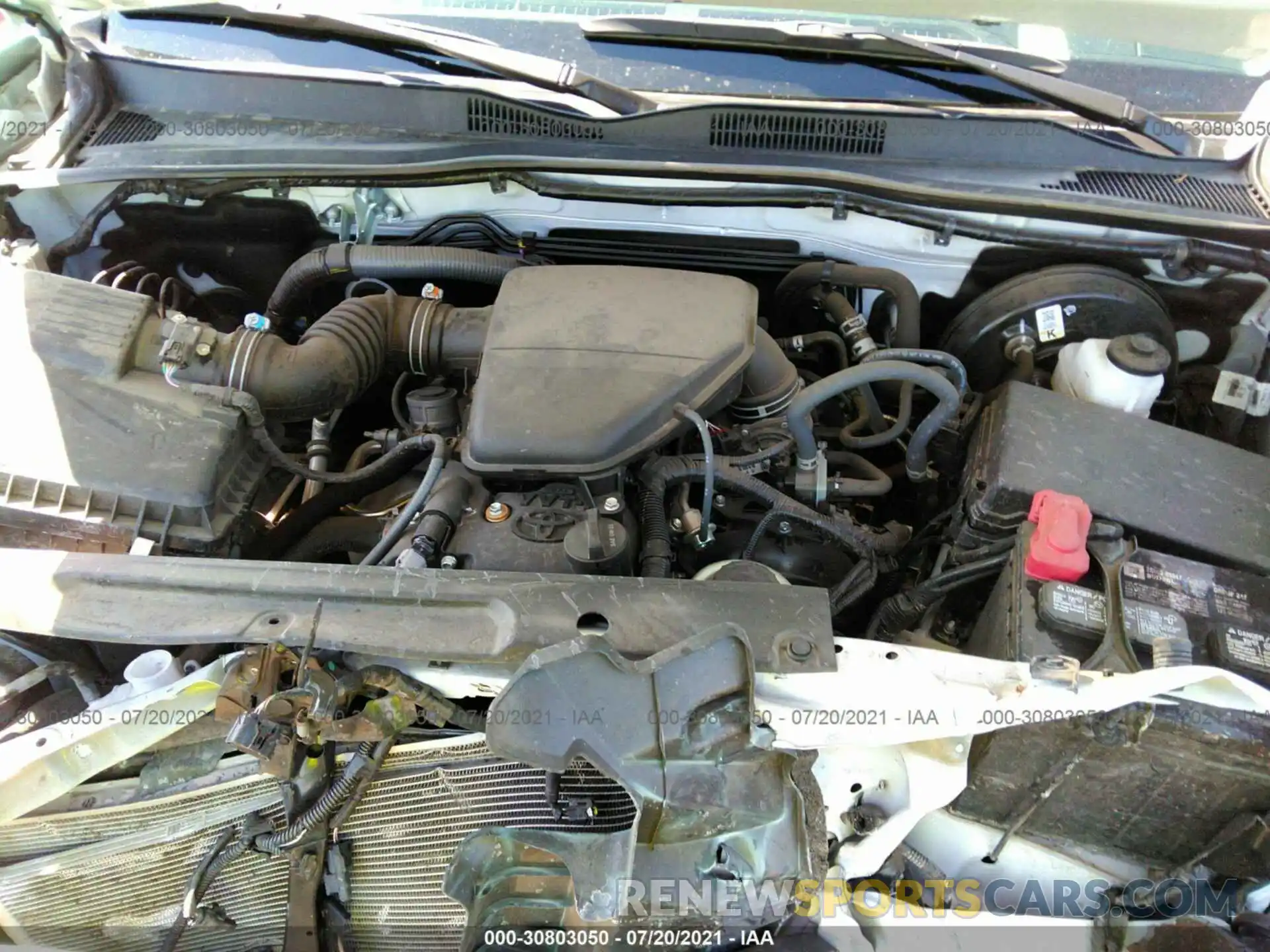 10 Photograph of a damaged car 5TFAX5GN6LX173743 TOYOTA TACOMA 2WD 2020