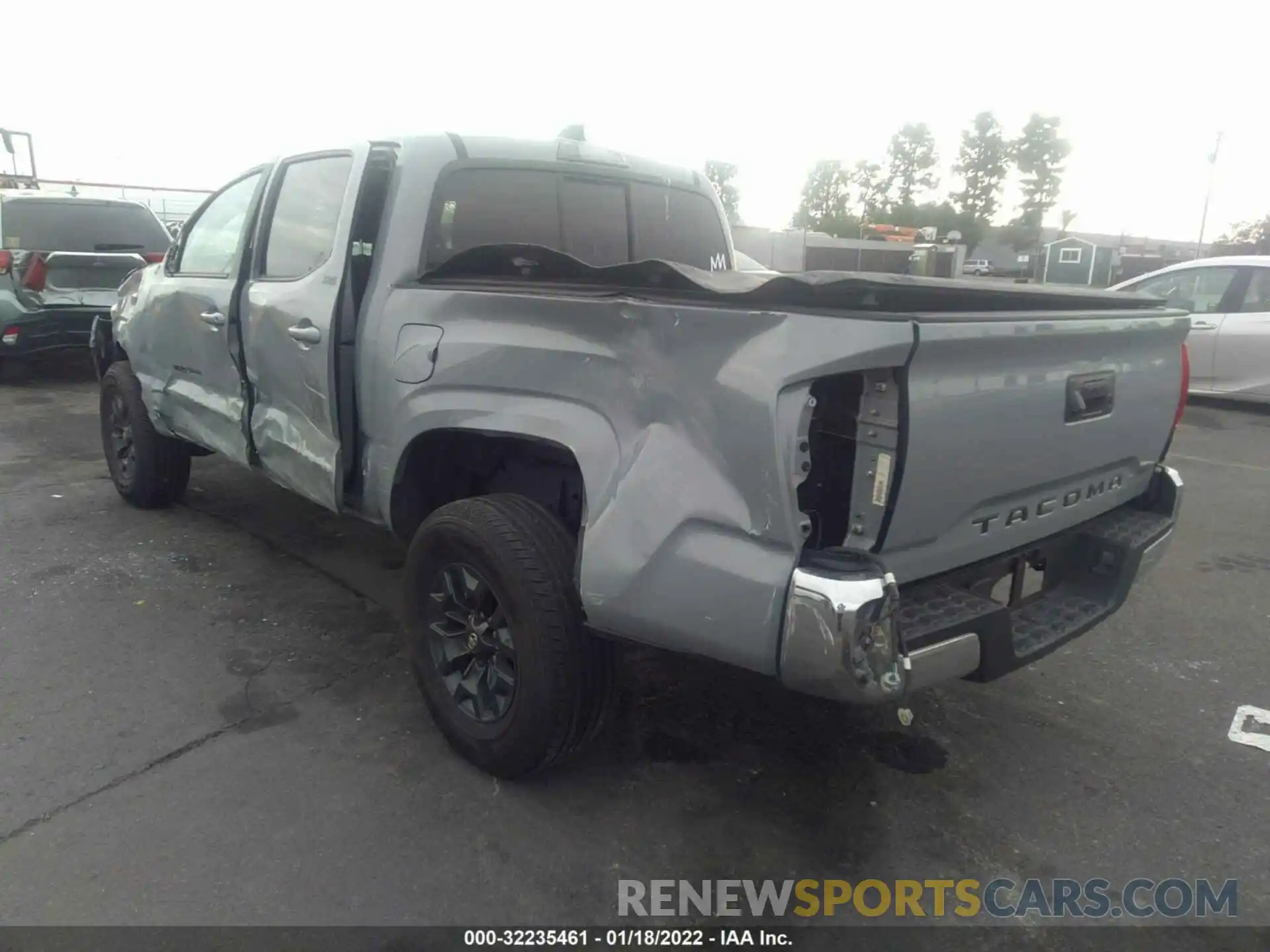 3 Photograph of a damaged car 5TFAX5GN6LX183639 TOYOTA TACOMA 2WD 2020