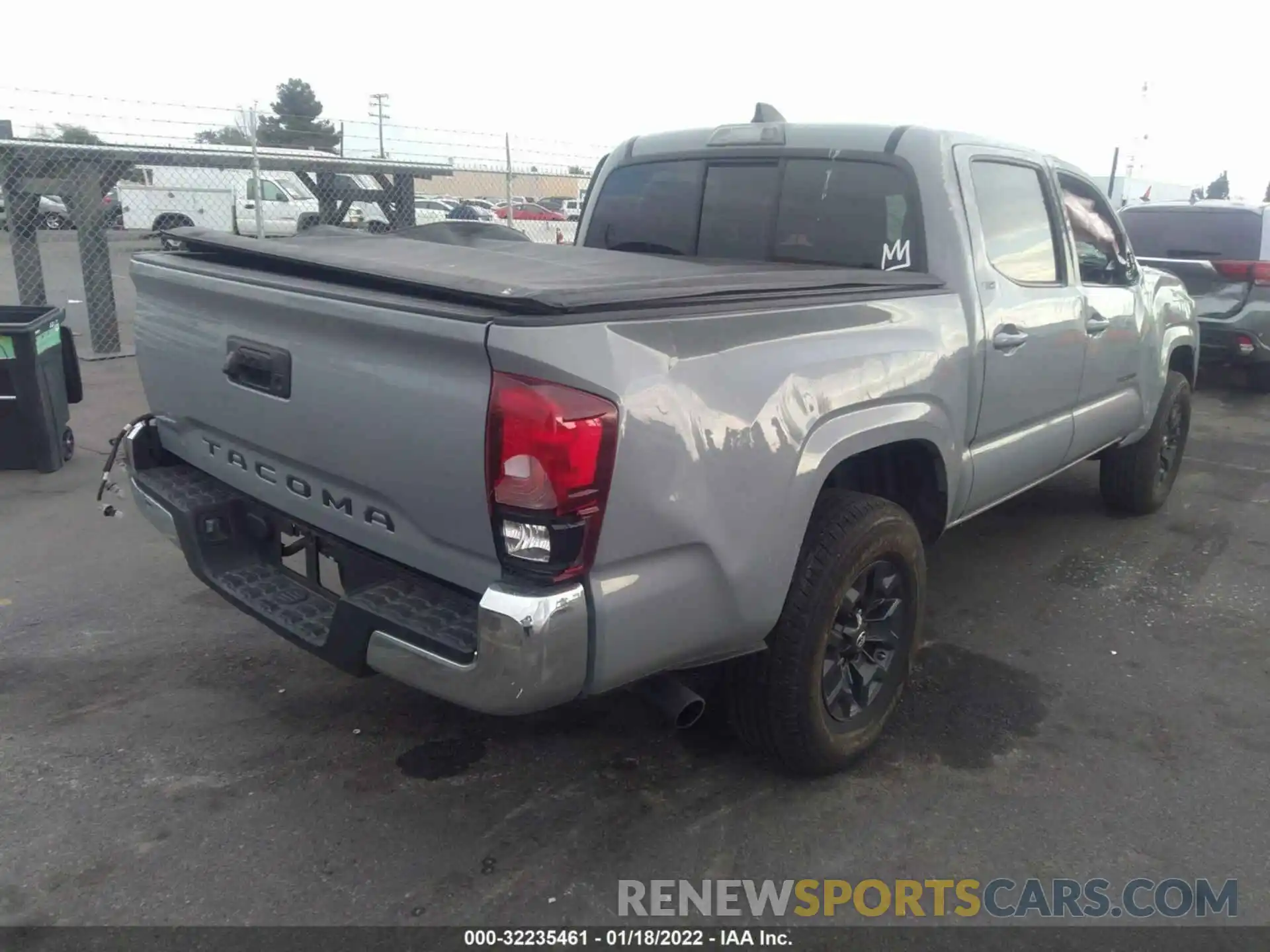 4 Photograph of a damaged car 5TFAX5GN6LX183639 TOYOTA TACOMA 2WD 2020