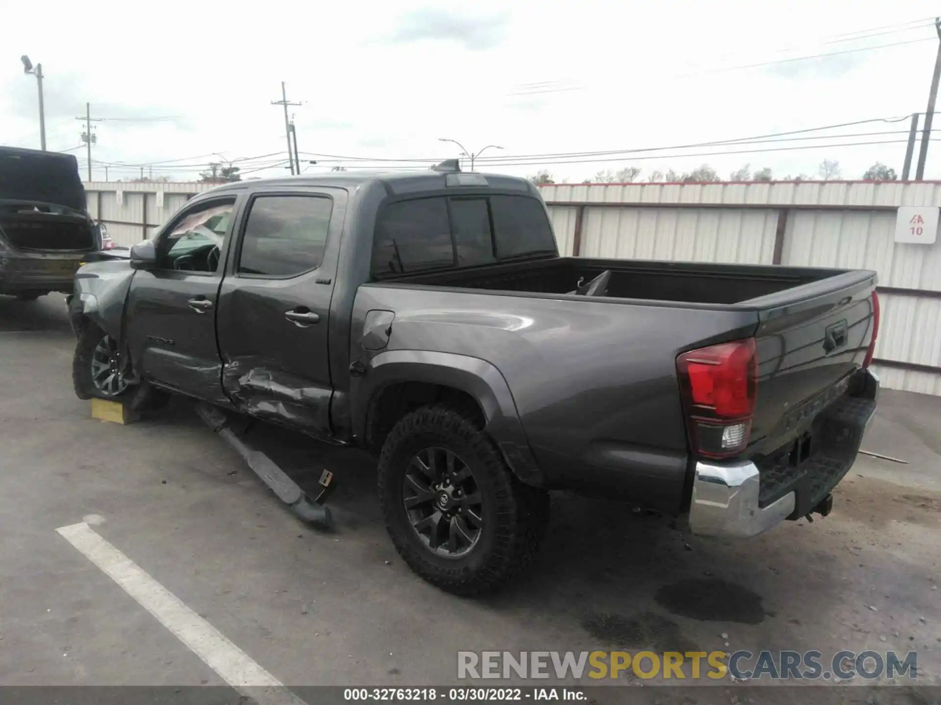 3 Photograph of a damaged car 5TFAX5GN6LX186332 TOYOTA TACOMA 2WD 2020