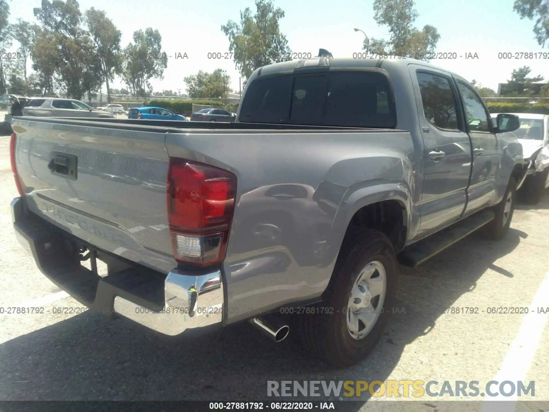 4 Photograph of a damaged car 5TFAX5GN7LX168616 TOYOTA TACOMA 2WD 2020