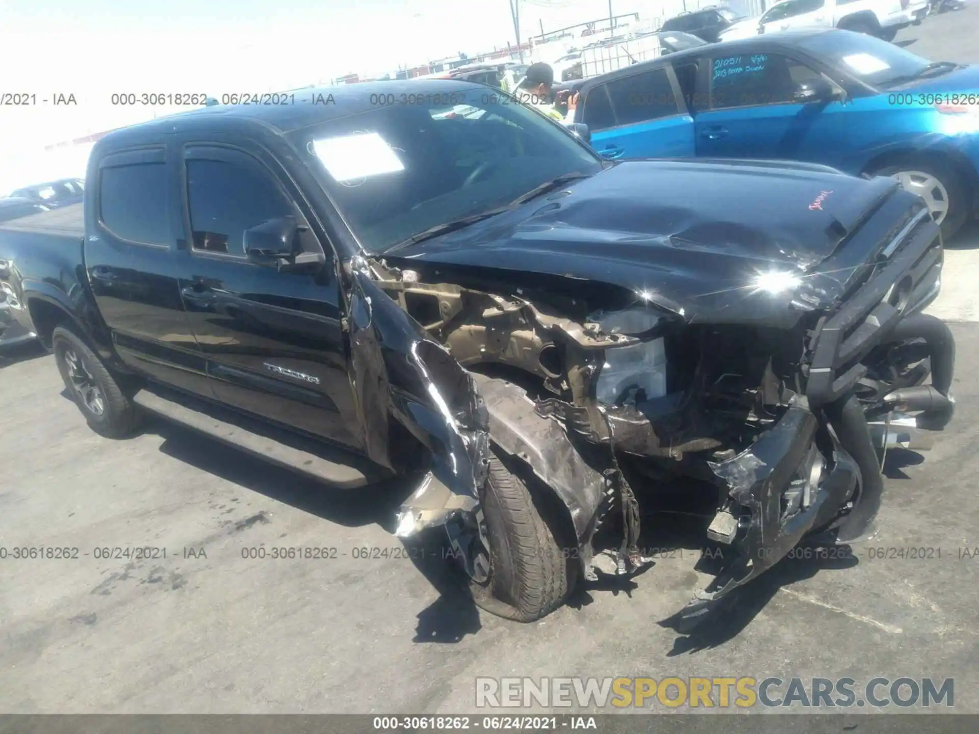 1 Photograph of a damaged car 5TFAX5GN7LX173945 TOYOTA TACOMA 2WD 2020