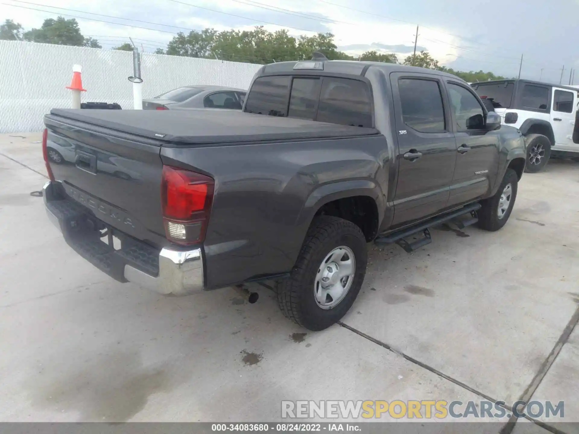 4 Photograph of a damaged car 5TFAX5GN7LX182371 TOYOTA TACOMA 2WD 2020