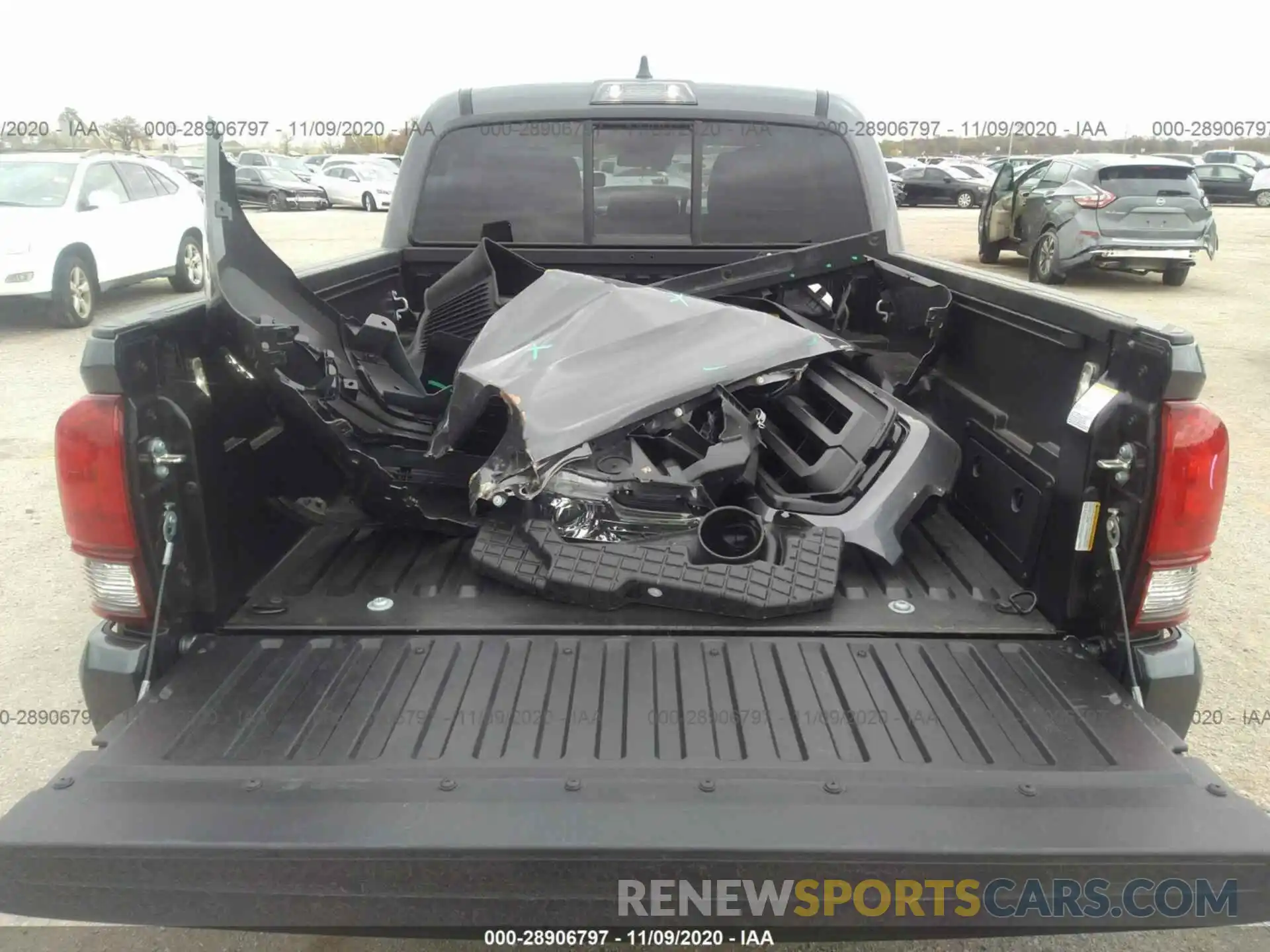 8 Photograph of a damaged car 5TFAX5GN7LX185769 TOYOTA TACOMA 2WD 2020