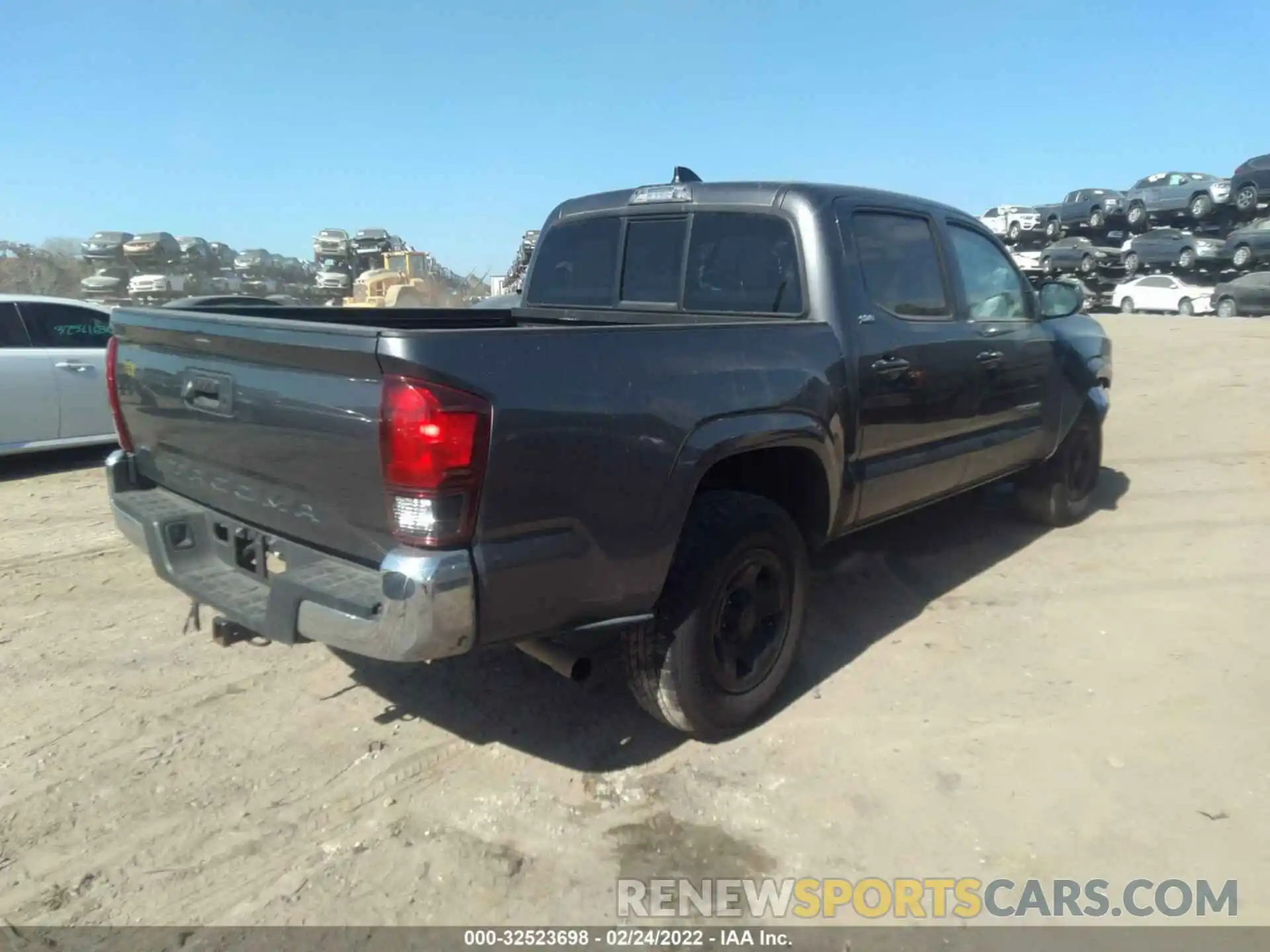 4 Photograph of a damaged car 5TFAX5GN8LX170195 TOYOTA TACOMA 2WD 2020