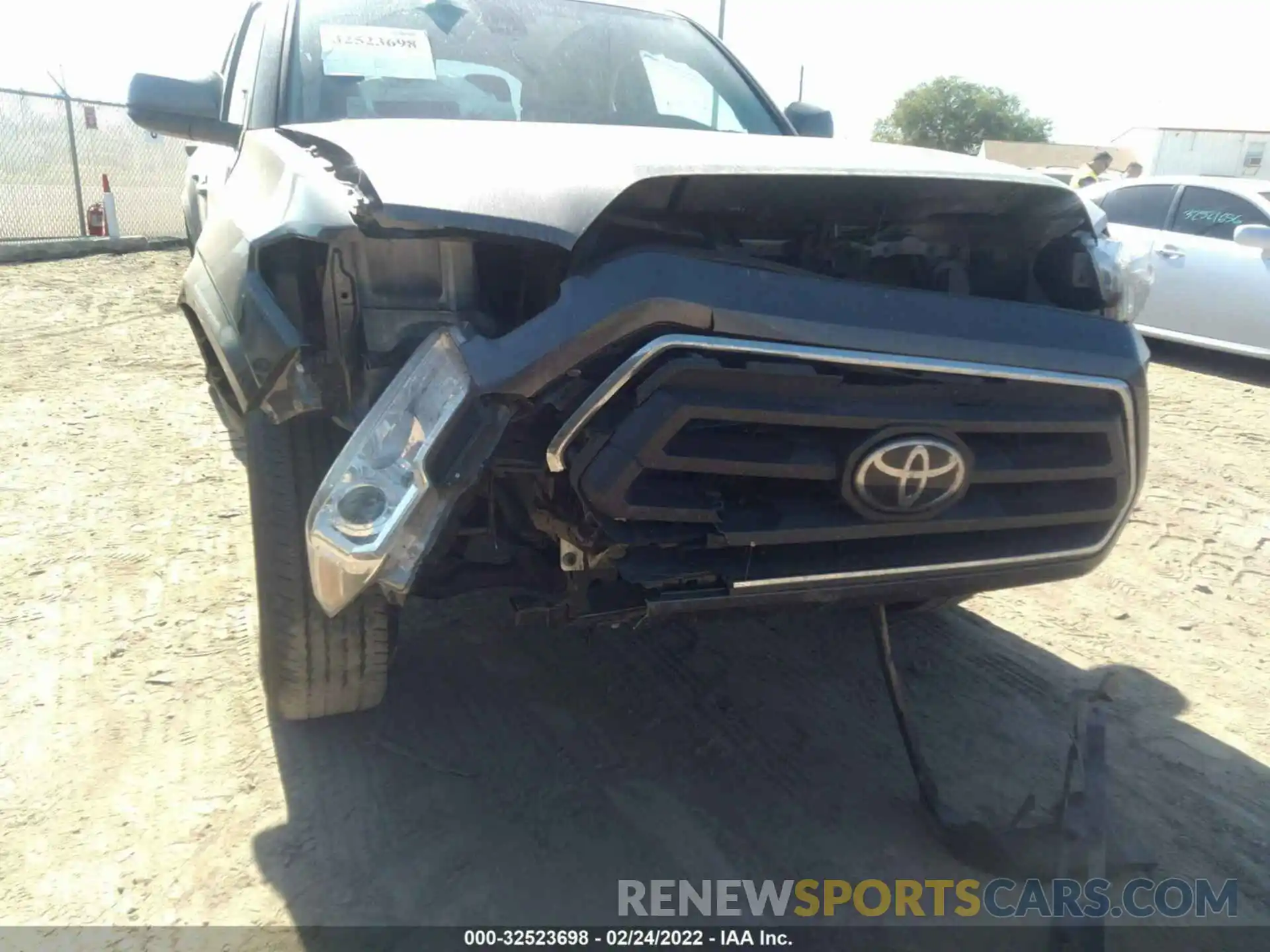 6 Photograph of a damaged car 5TFAX5GN8LX170195 TOYOTA TACOMA 2WD 2020